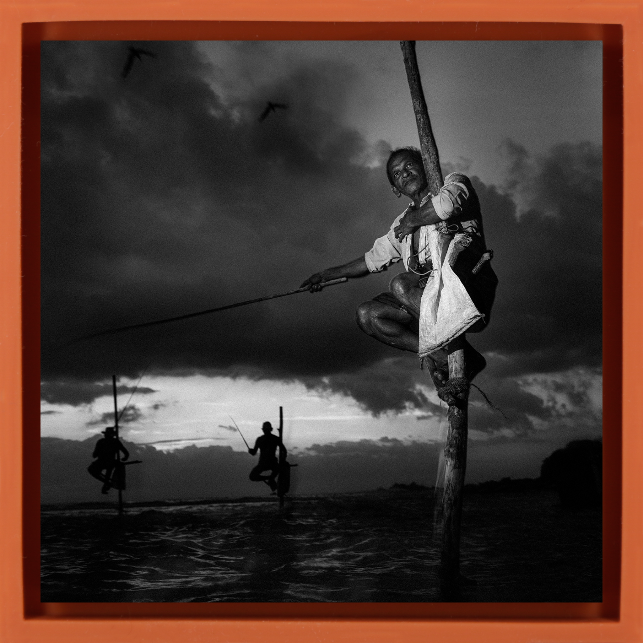 Stilt Fishermen - Oranje Wrapp