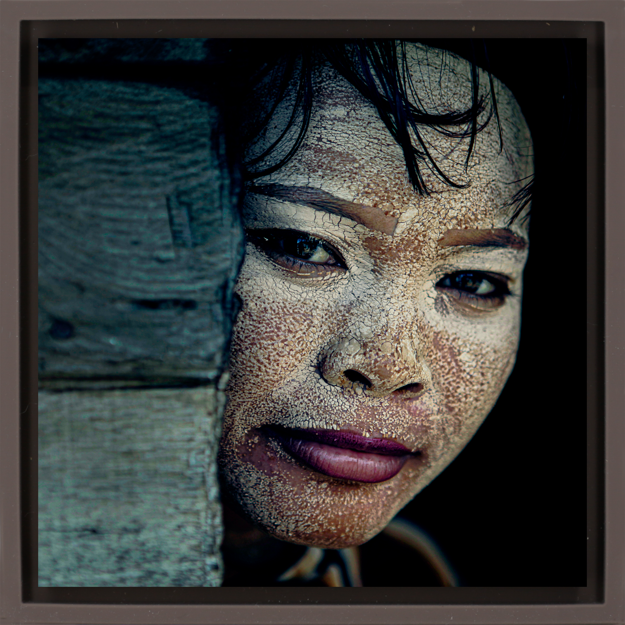 The Face - Bruine Wrapp