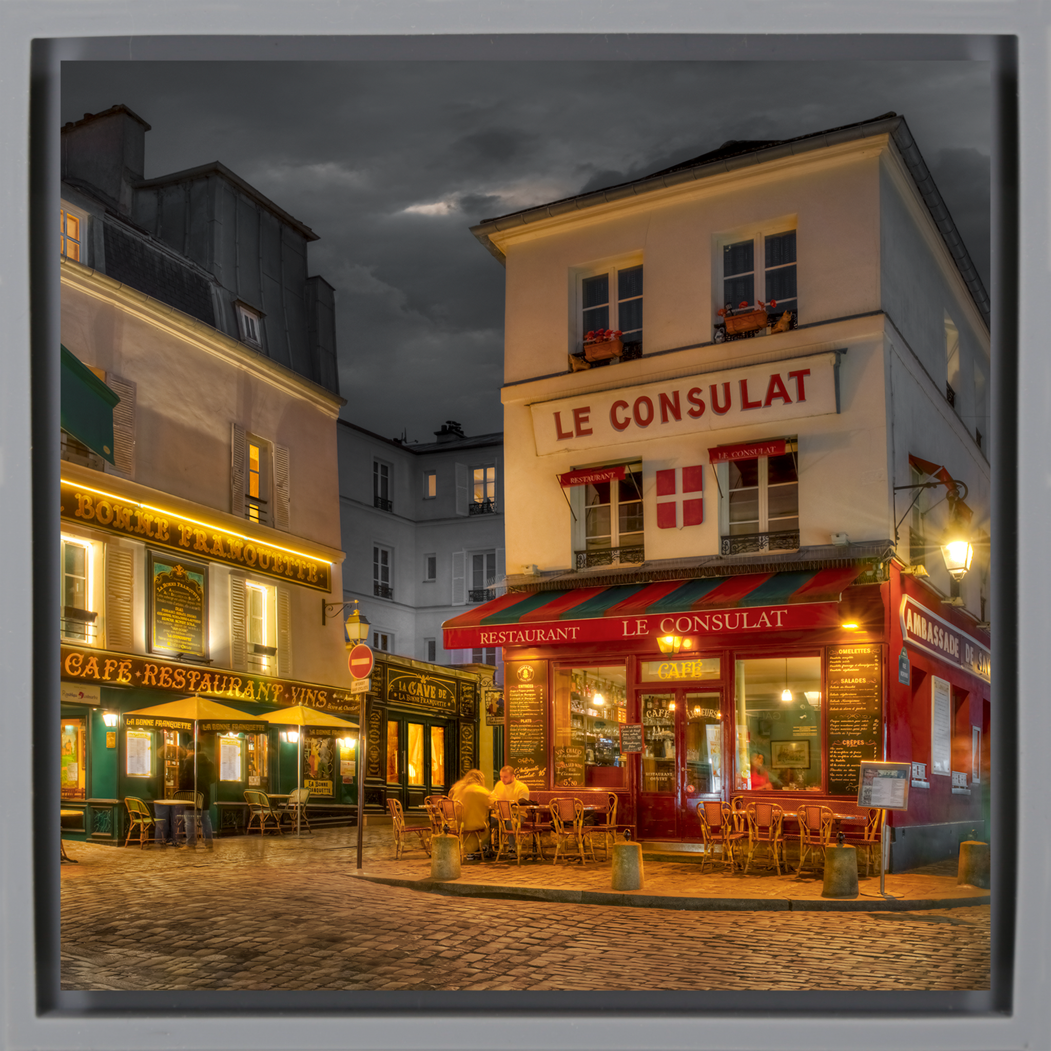 Montmartre- Grey Wrapp