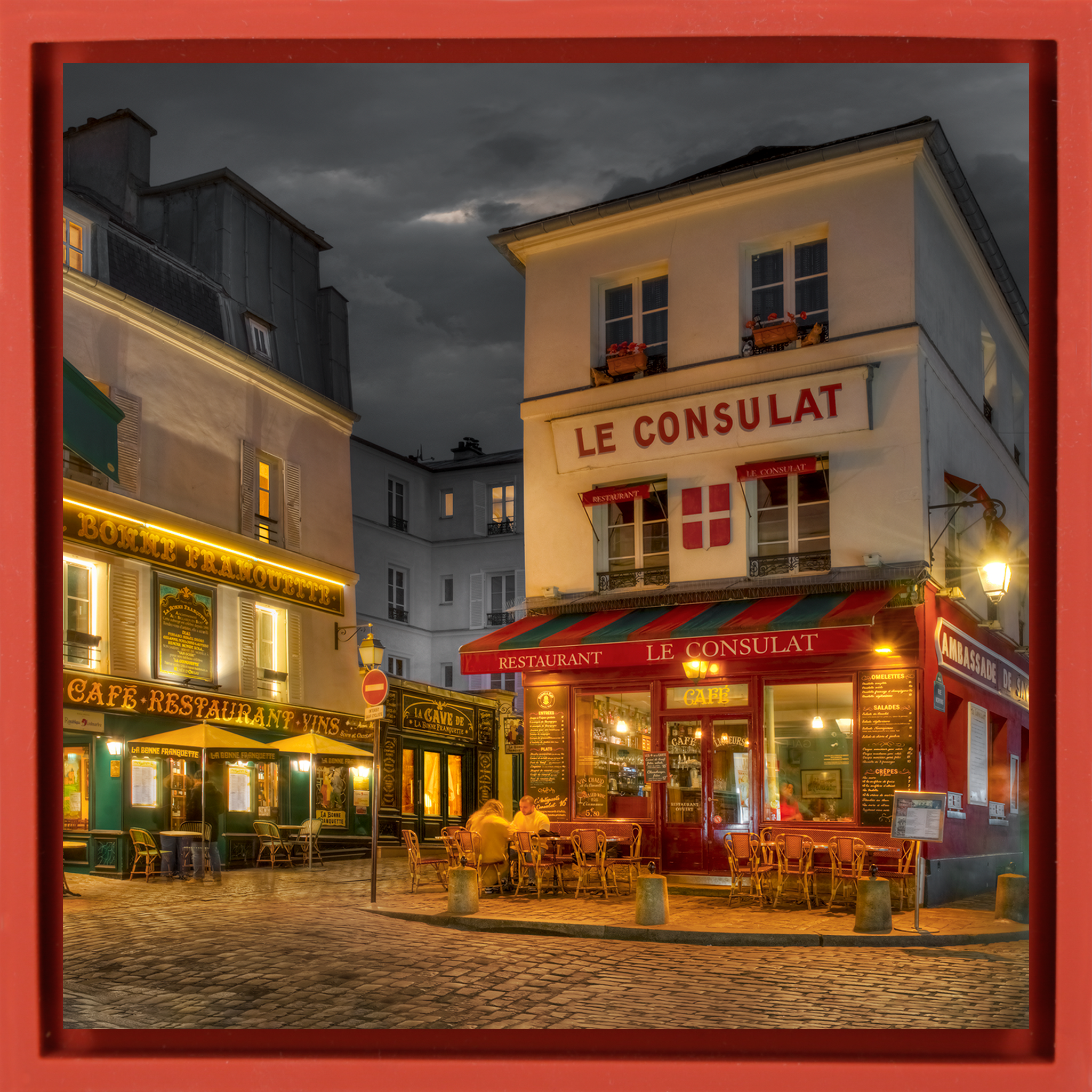 Montmartre- Red Wrapp