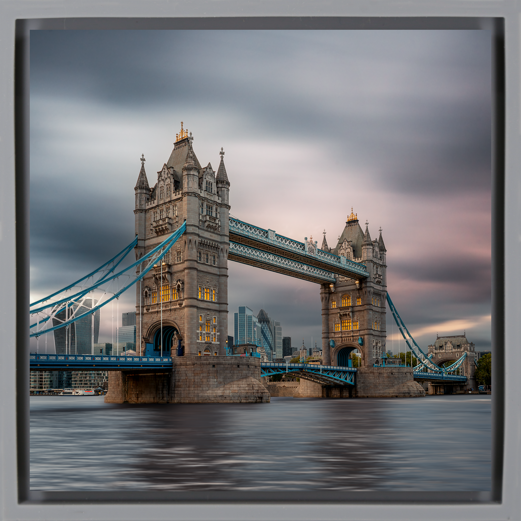 Tower Bridge- Grey Wrapp