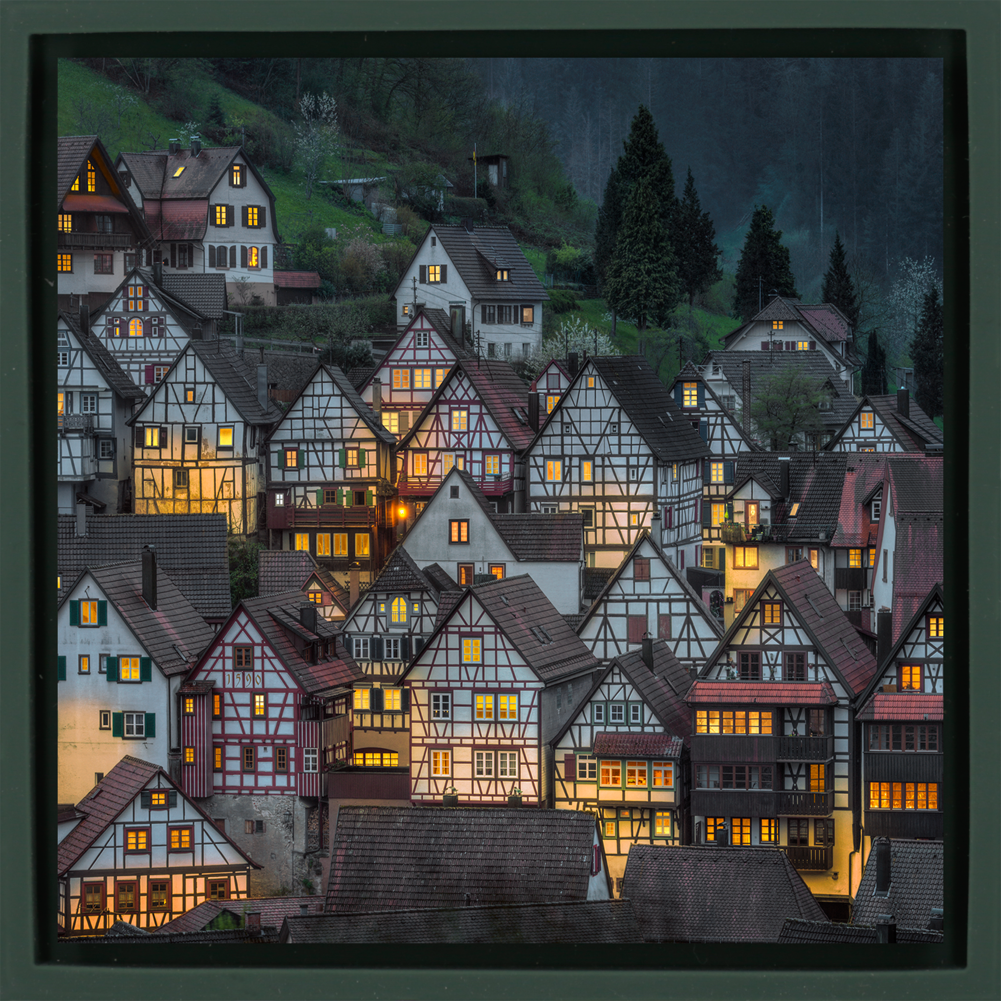 Schiltach- Dark Green Wrapp