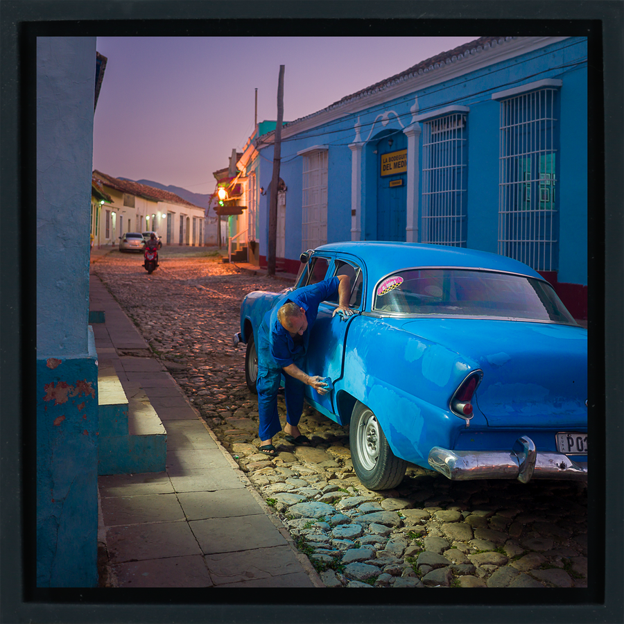 Classic Car Repair - Black Wrapp