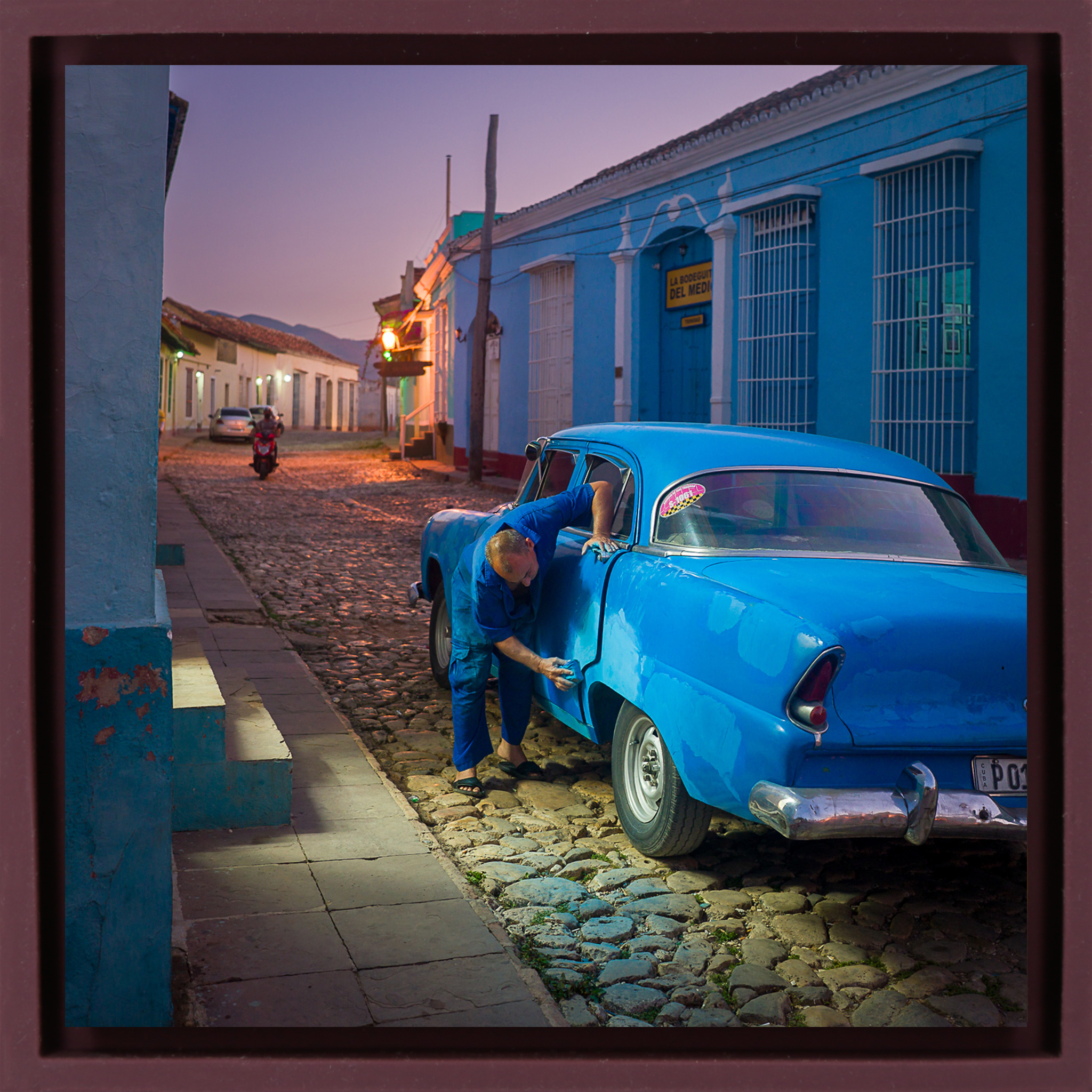 Classic Car Repair - Purple Wrapp