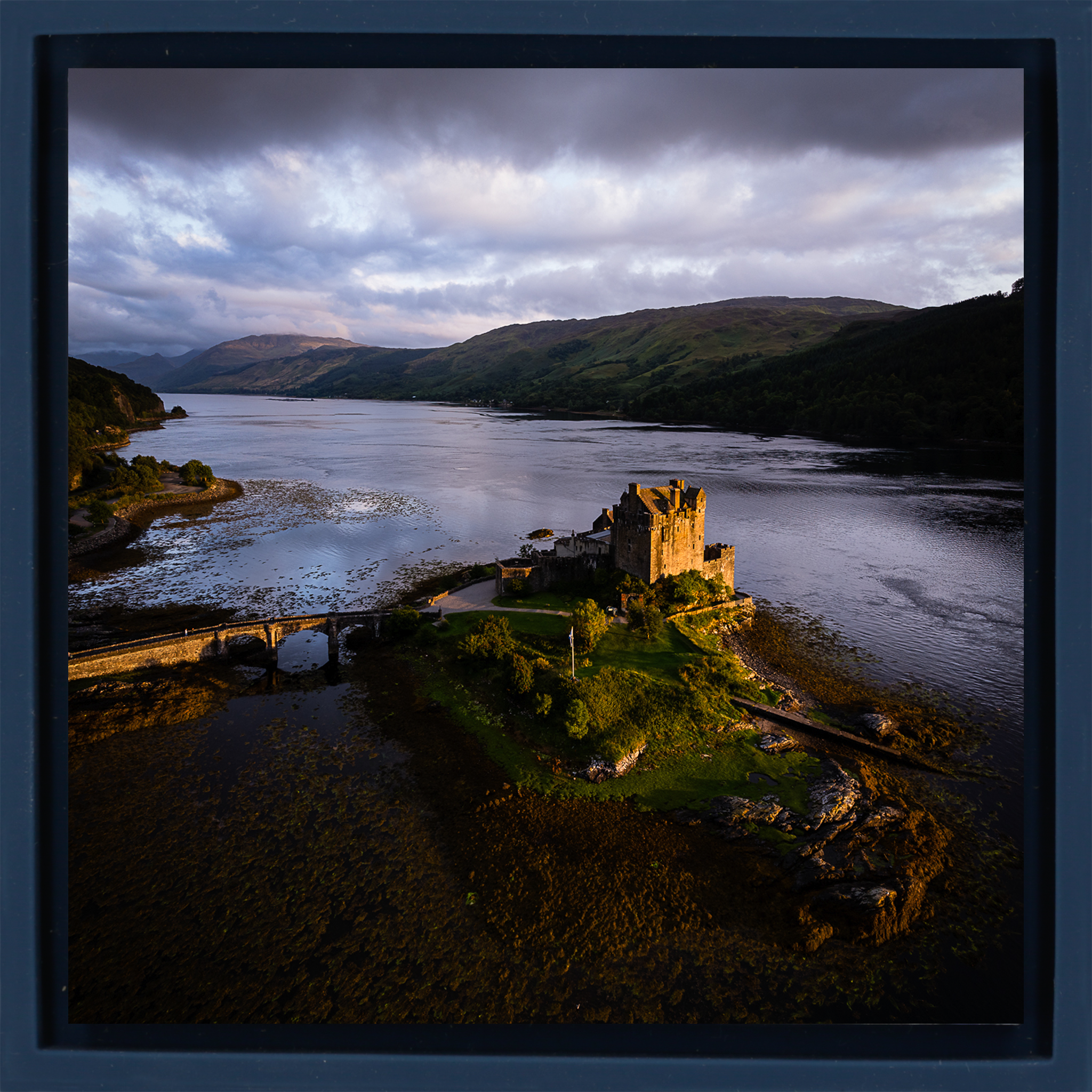 Castle Aglow - Donkerblauwe Wrapp