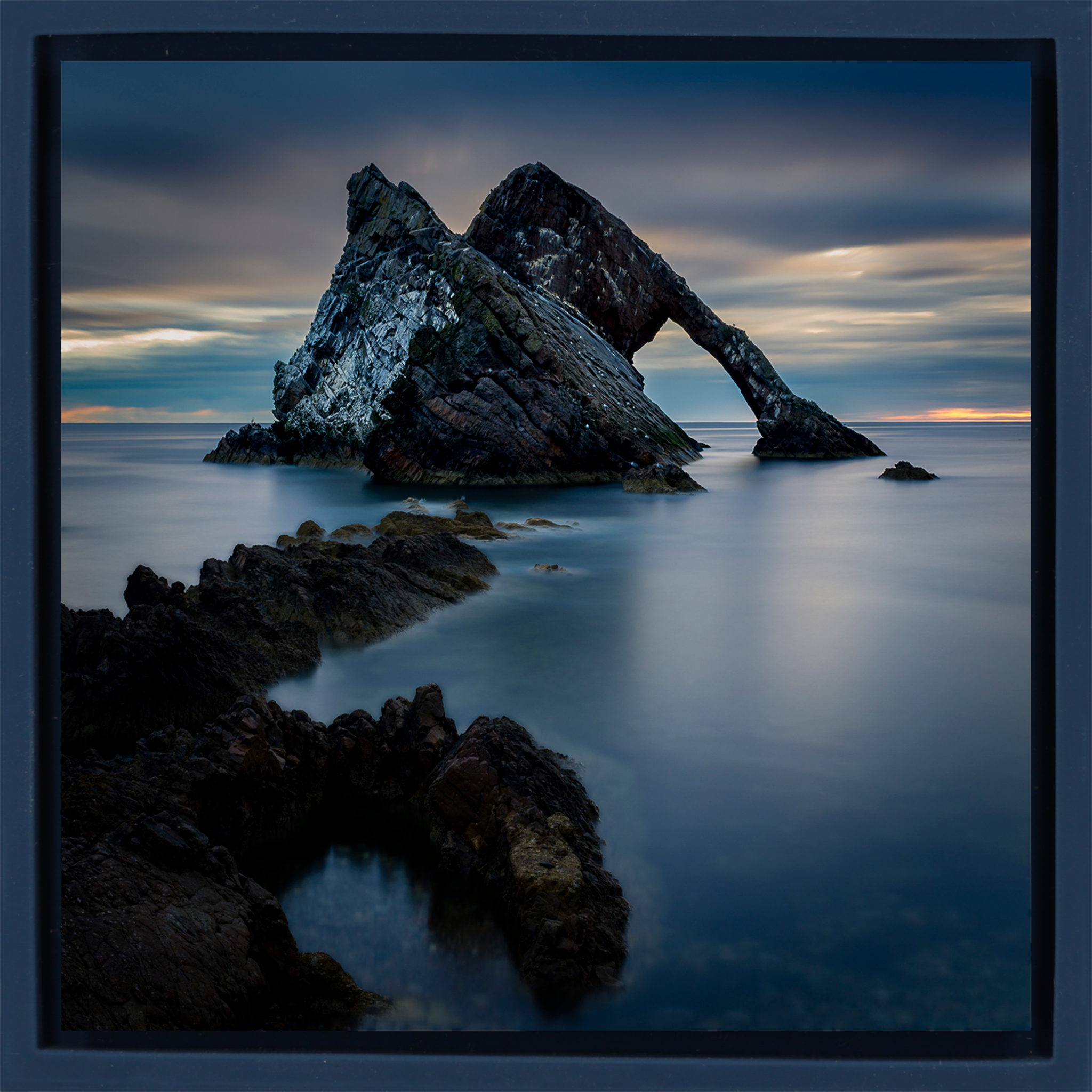 Bow Fiddle Rock Port Knockie- Dark Blue Wrapp