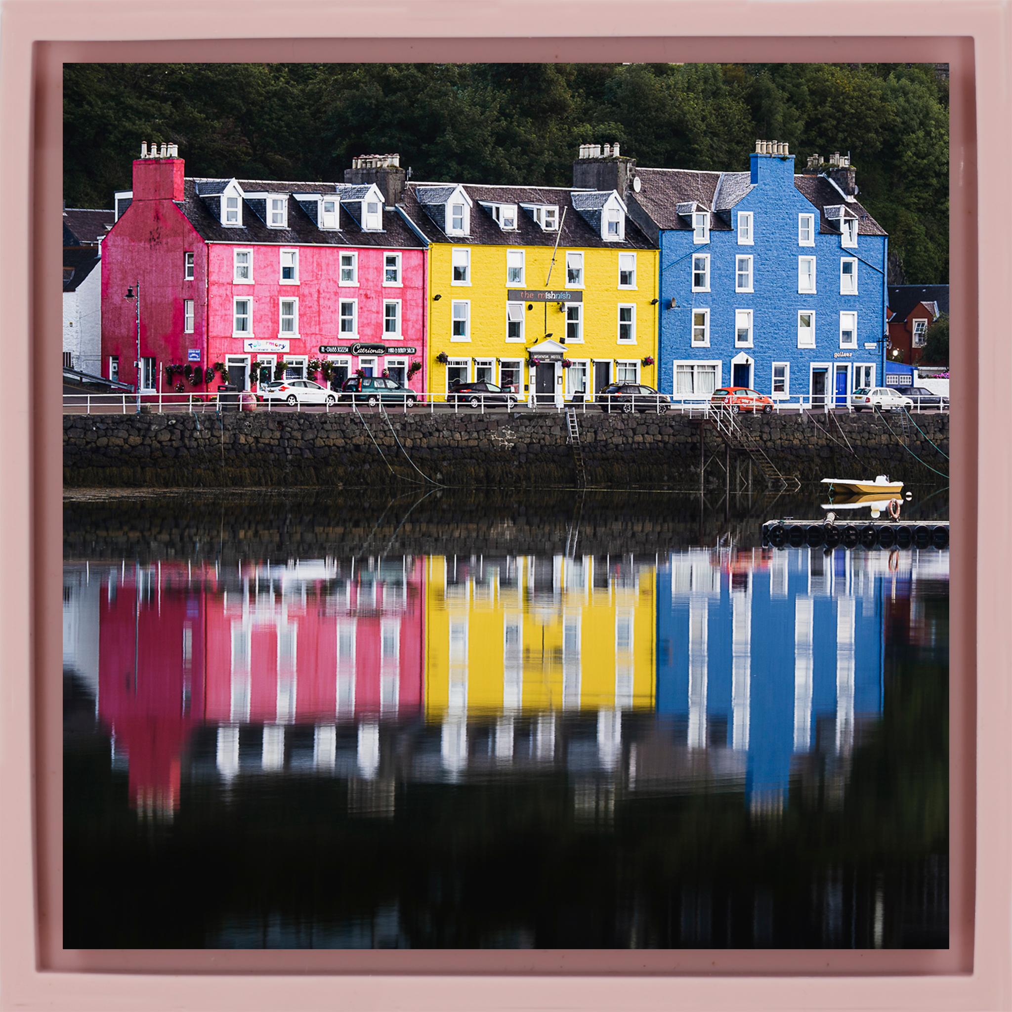 Gllomy Day in Tobermory- Pink Wrapp