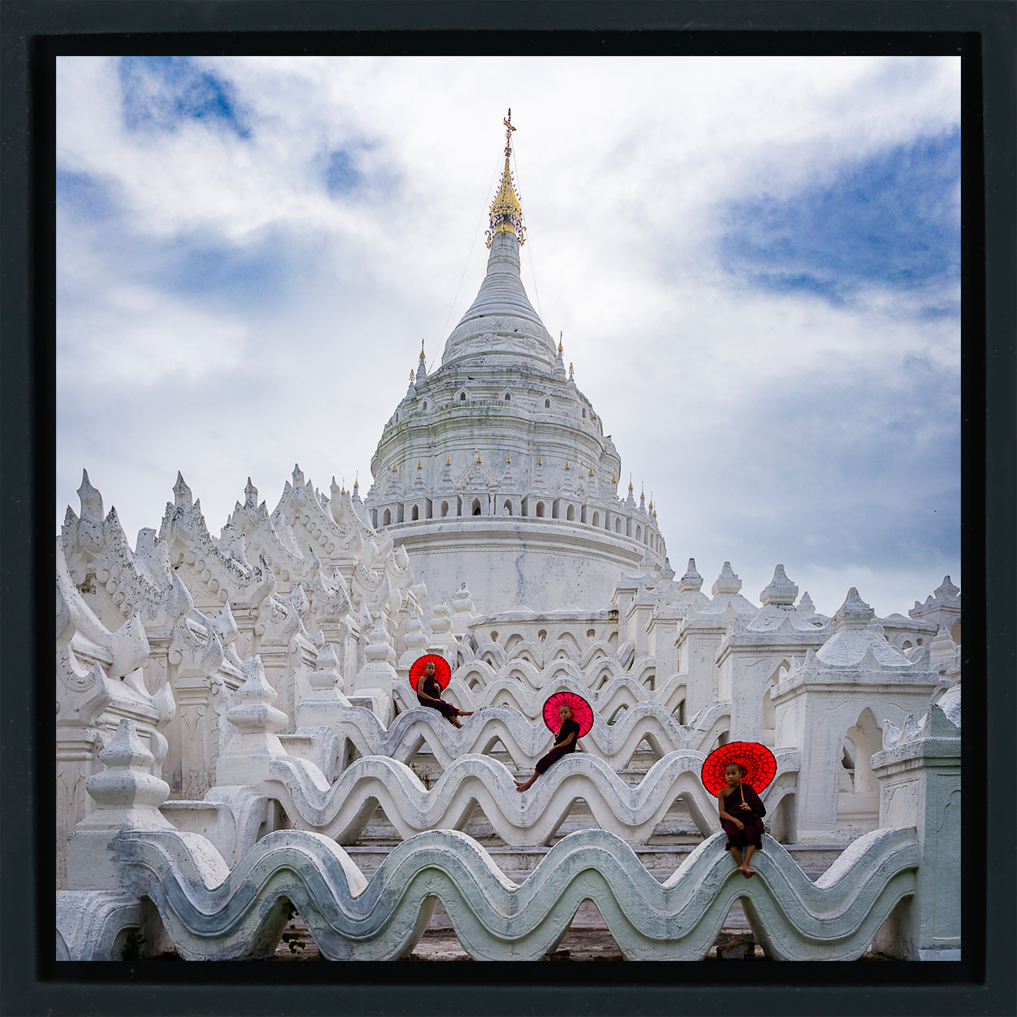 Hsinbyume Pagode - Schwarze Verpackung