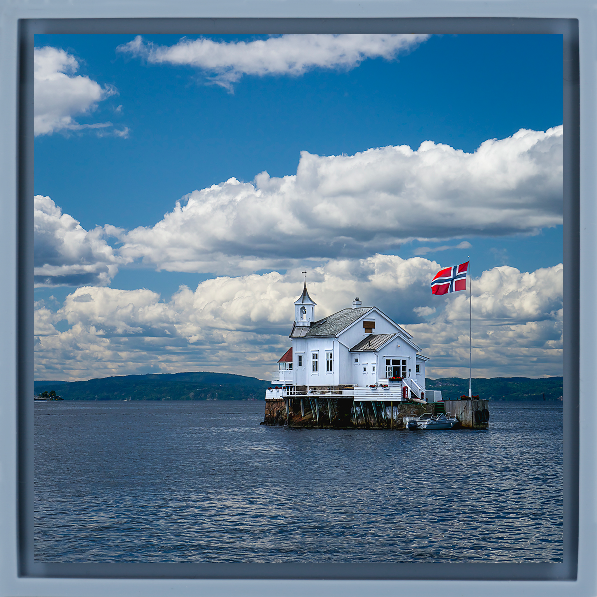 The Fjord Chapel- Light Blue Wrapp