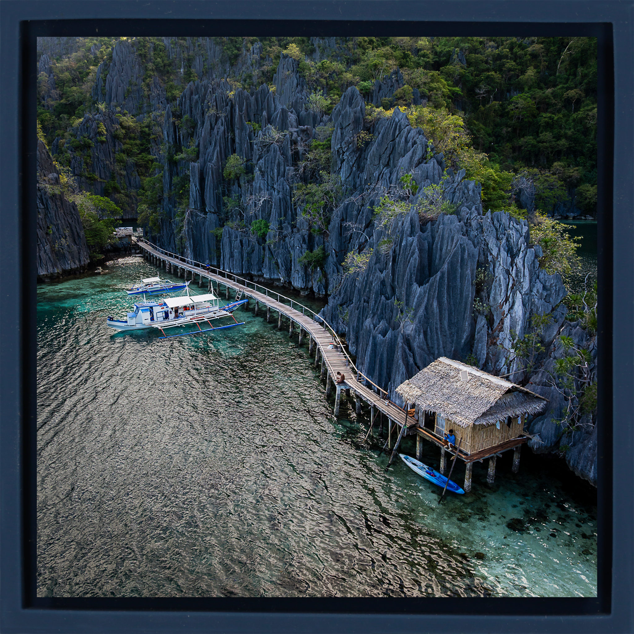 Coron Limestone Labyrinth- Dark Blue Wrapp