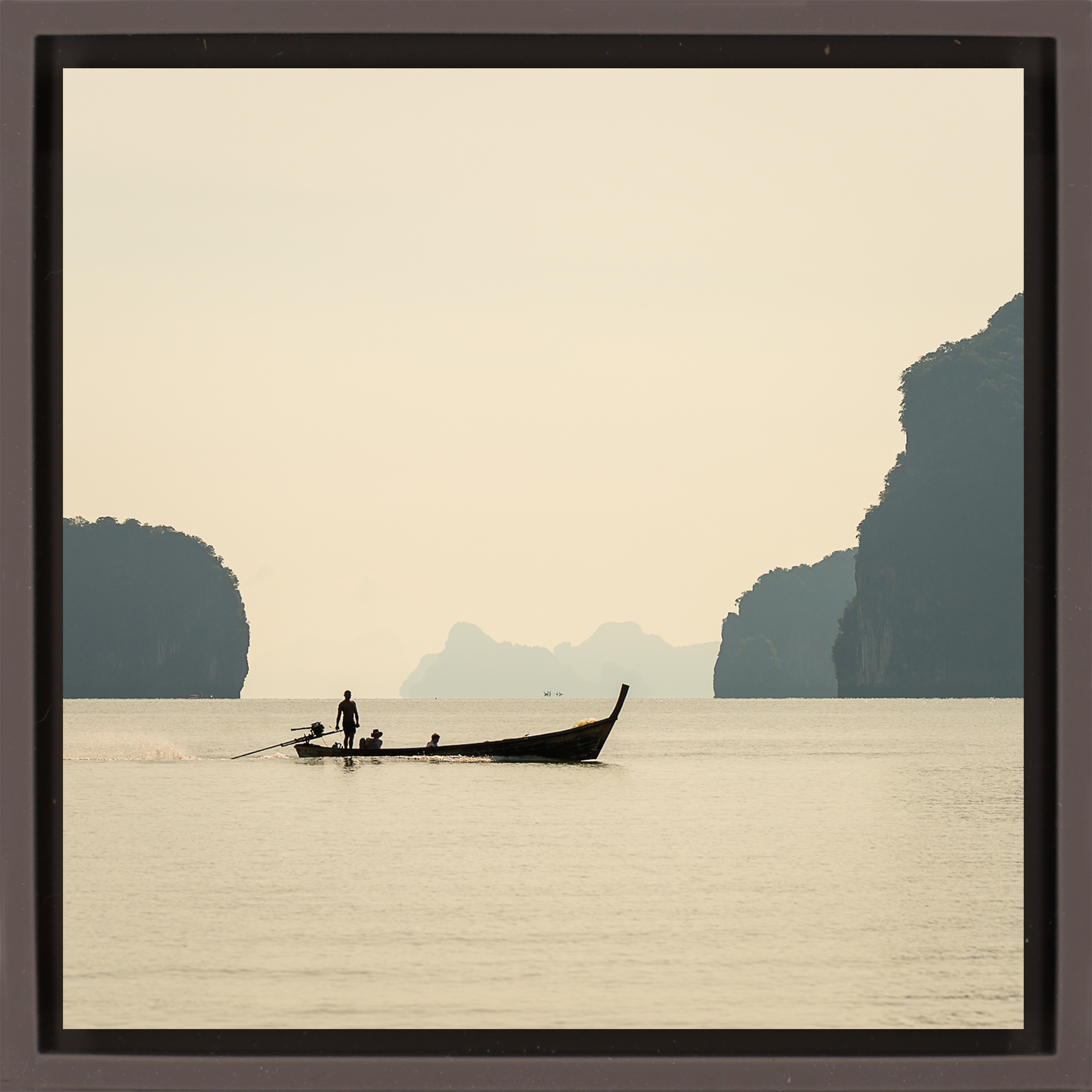 Gliding Waters - Bruine Wrapp