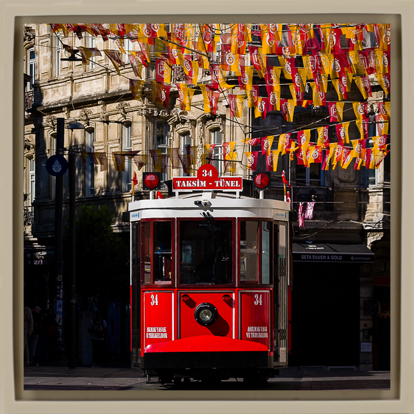 Istiklal Nostalgia - Sand Wrapp