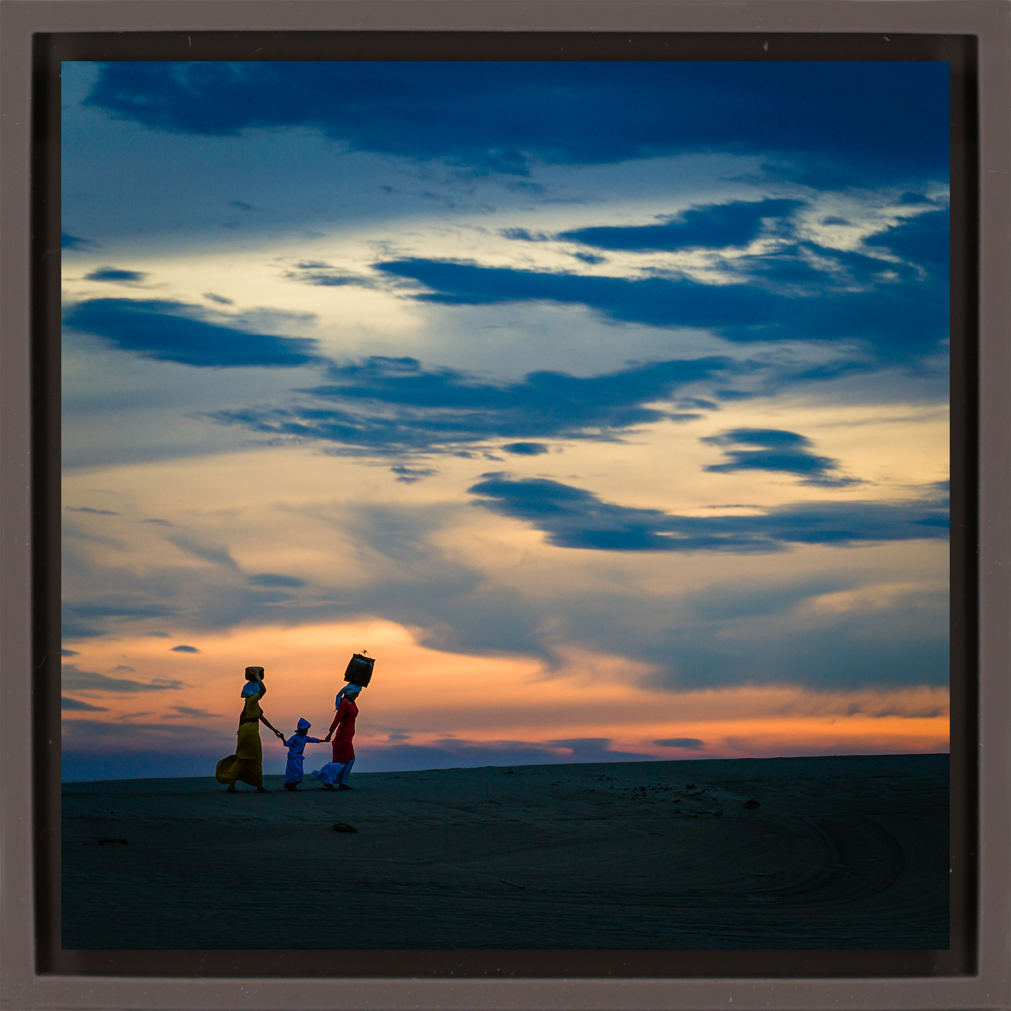 The Promise Of Dawn - Bruine Wrapp