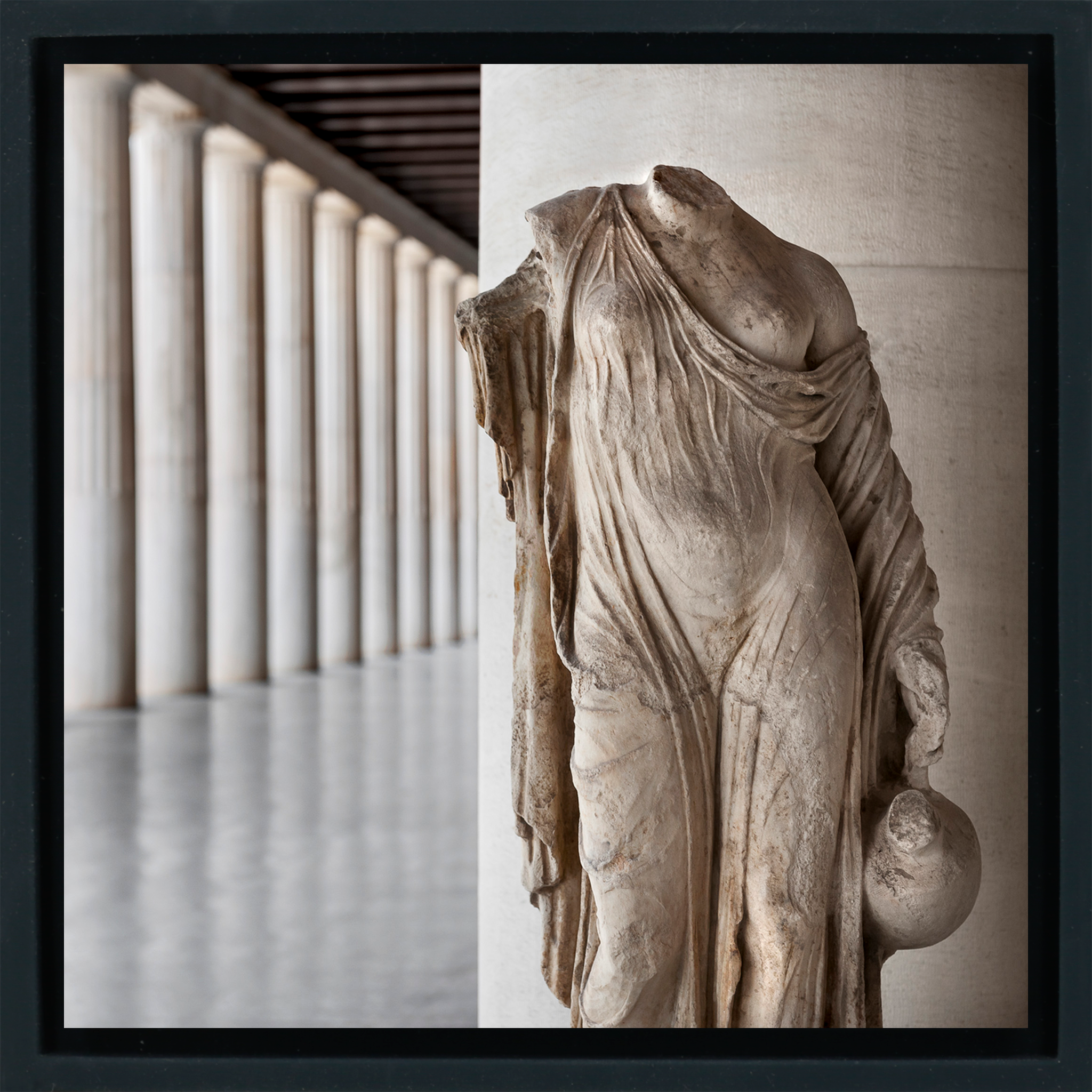 The Marble Muse - Zwarte Wrapp