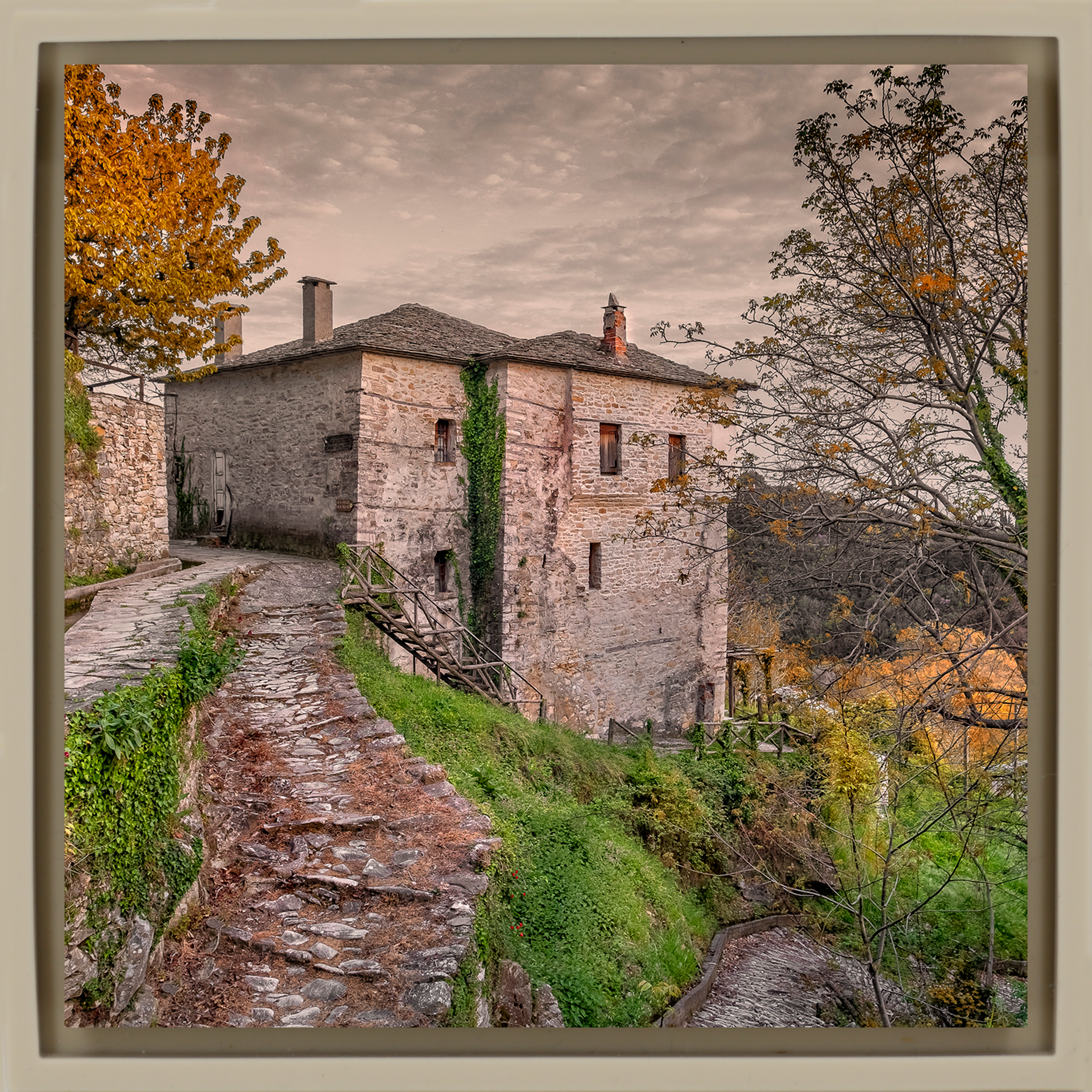 Pelion Stone House- Sand Wrapp