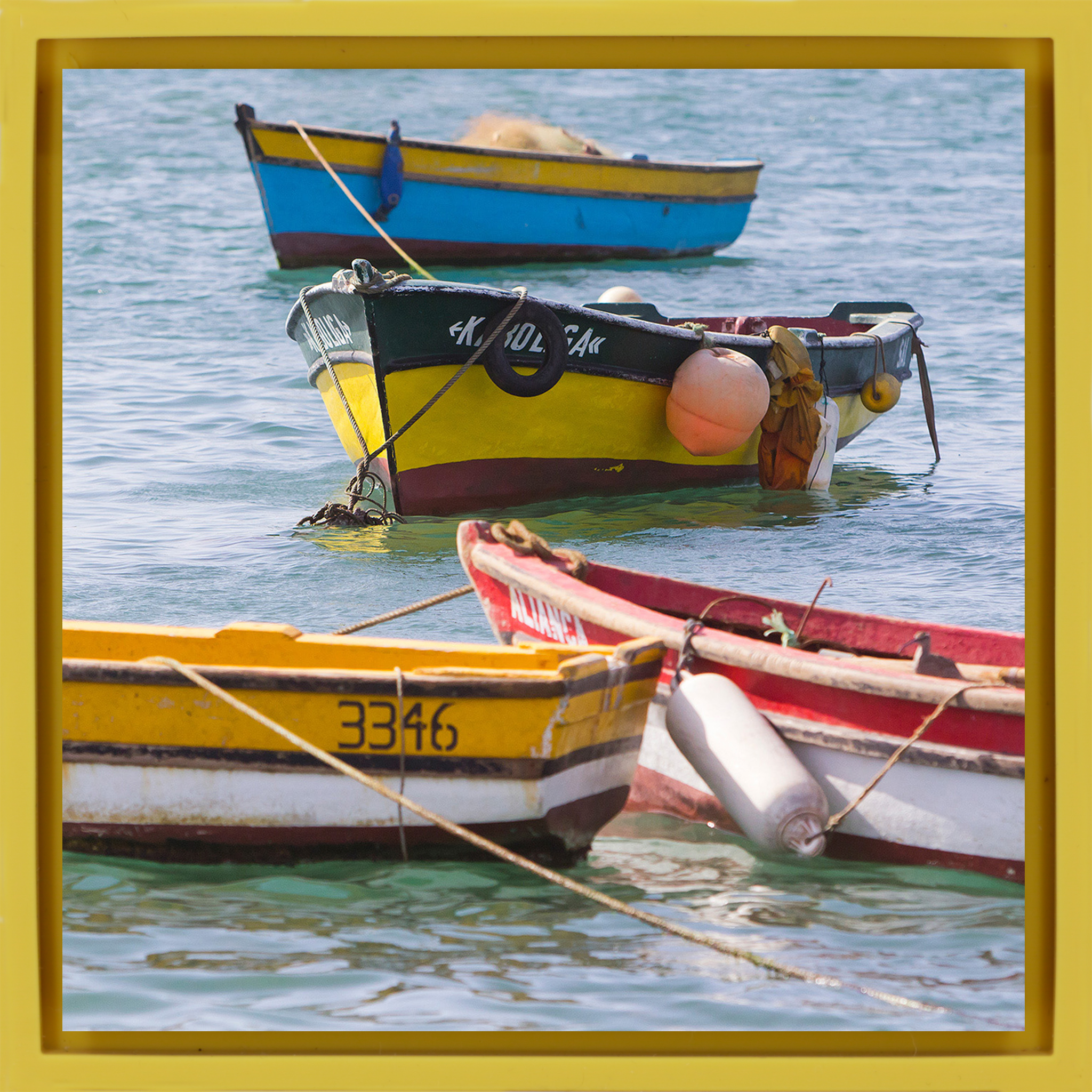 Petits bateaux de pêche - Emballage jaune