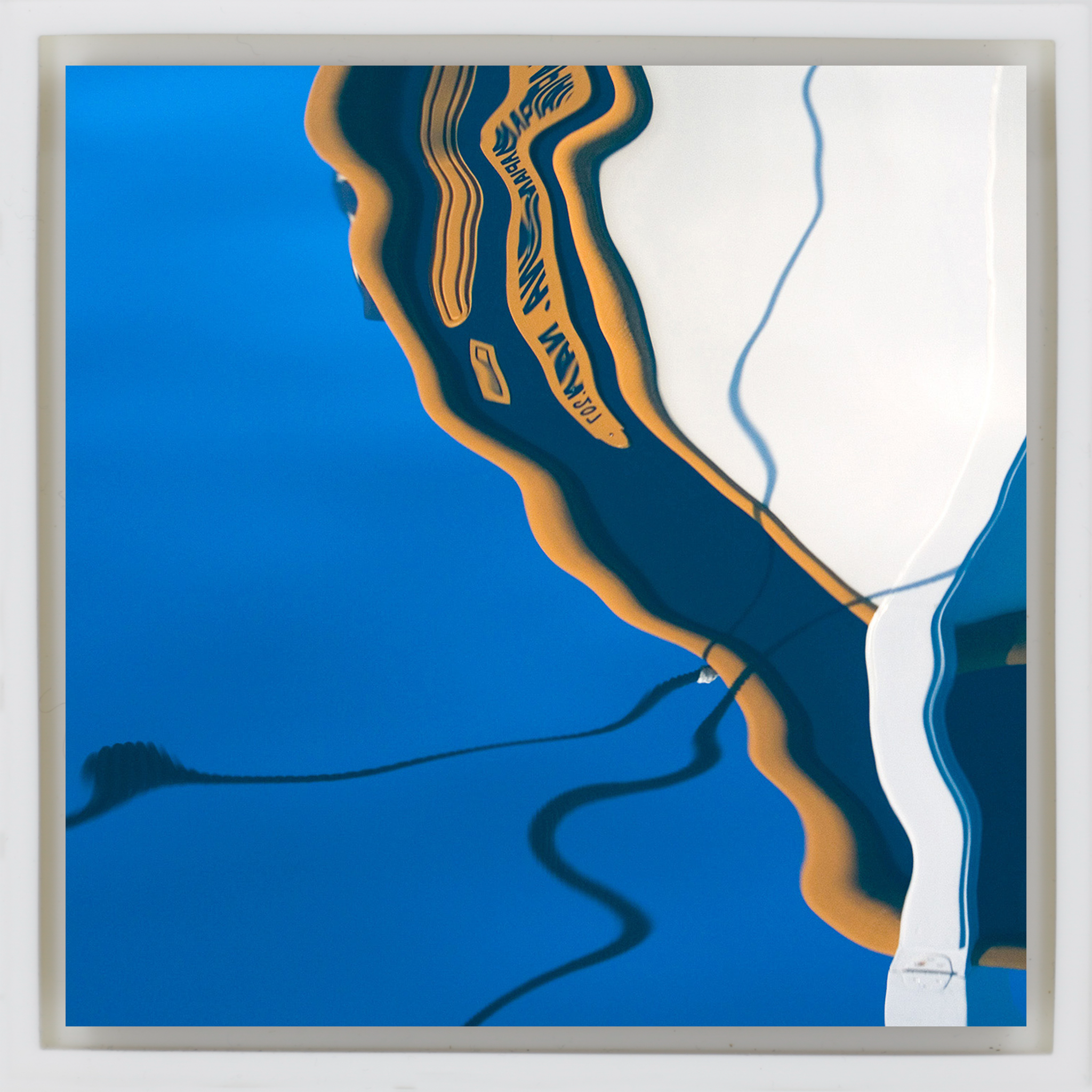 Mirror Water - Weiße Verpackung