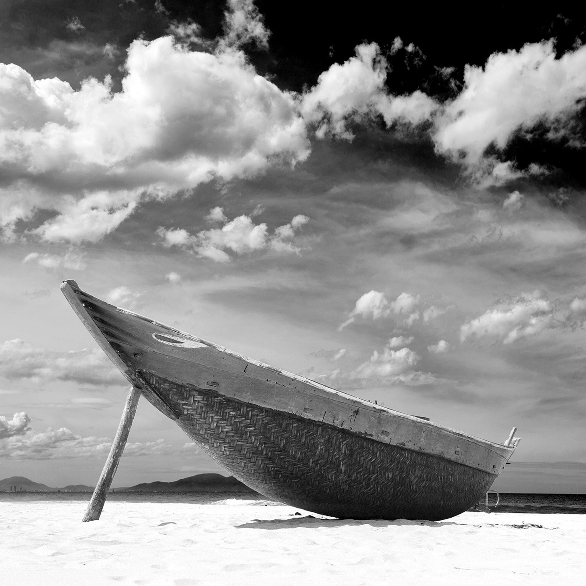 Waiting for the Tide - Collection: Vietnam