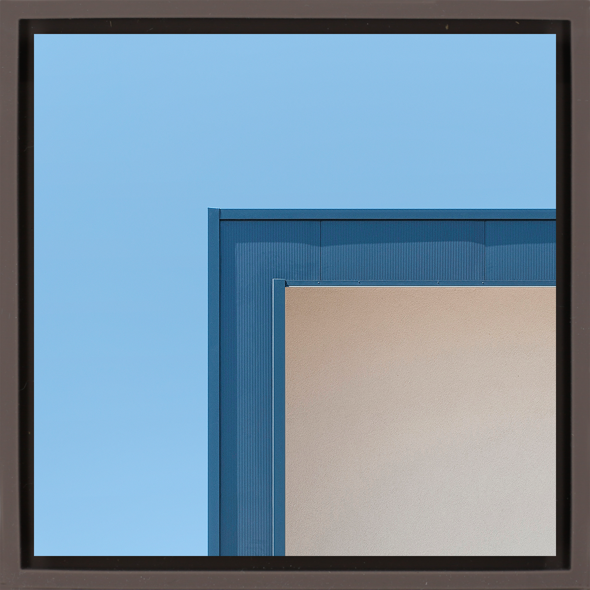 Blue Corner- Brown Wrapp