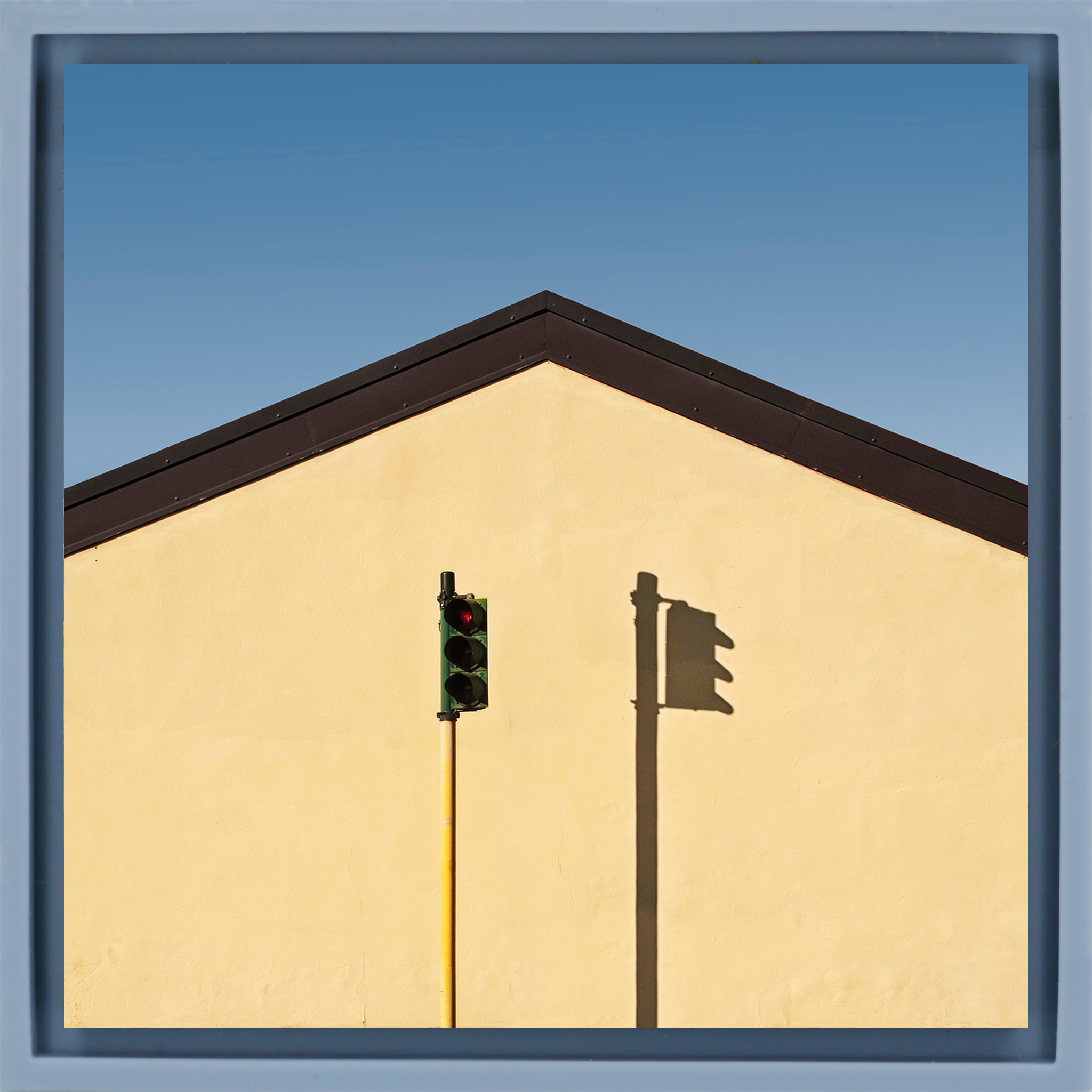 Red Light Yellow Wall- Light Blue Wrapp