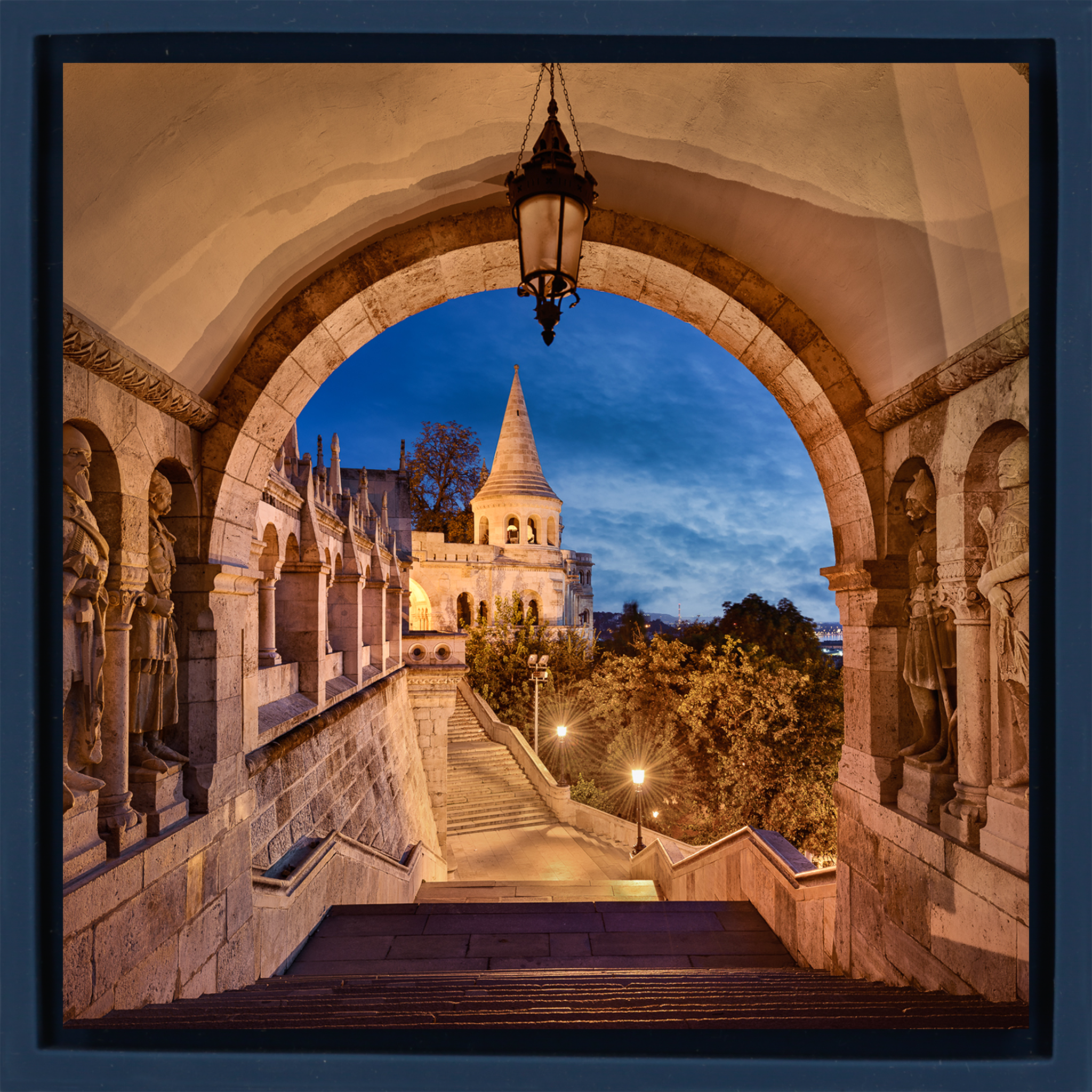 The Fishermans Bastion - Donkerblauwe Wrapp