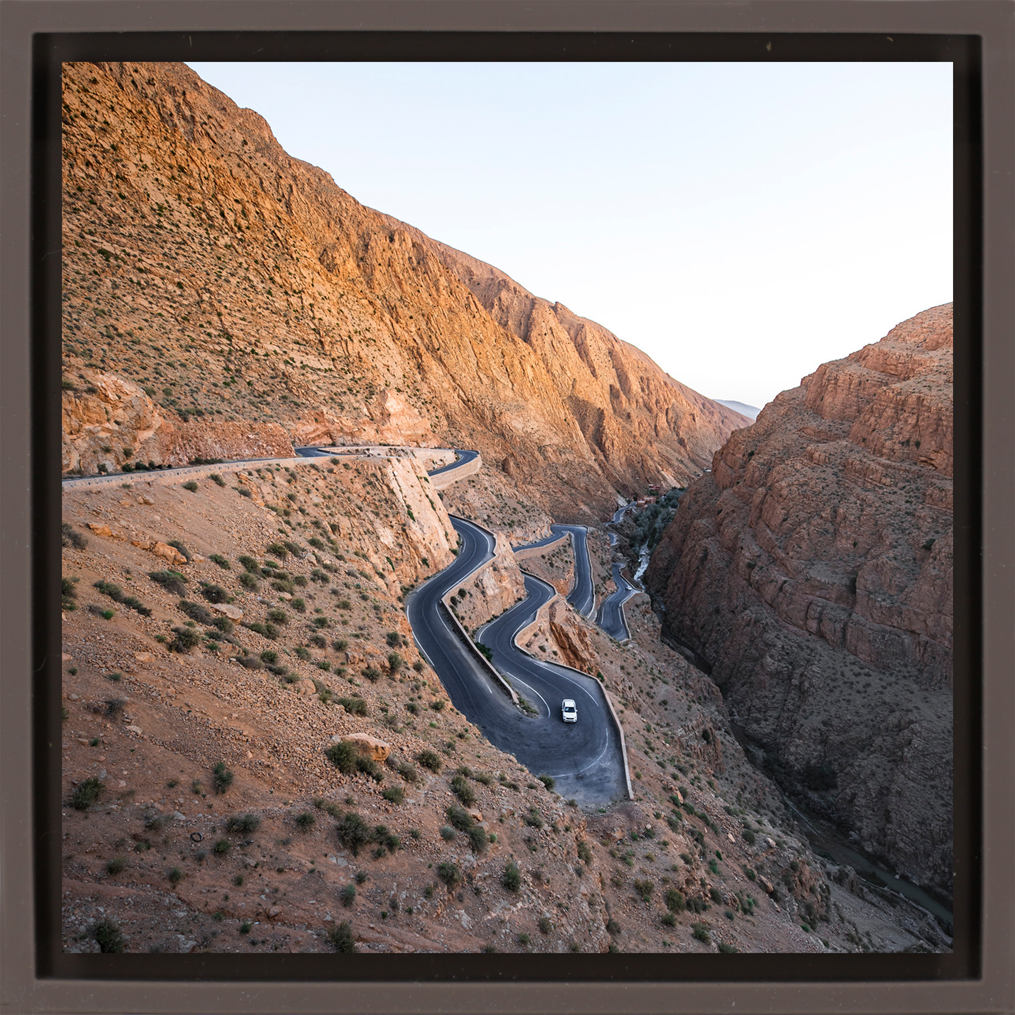Steep Road - Bruine Wrapp