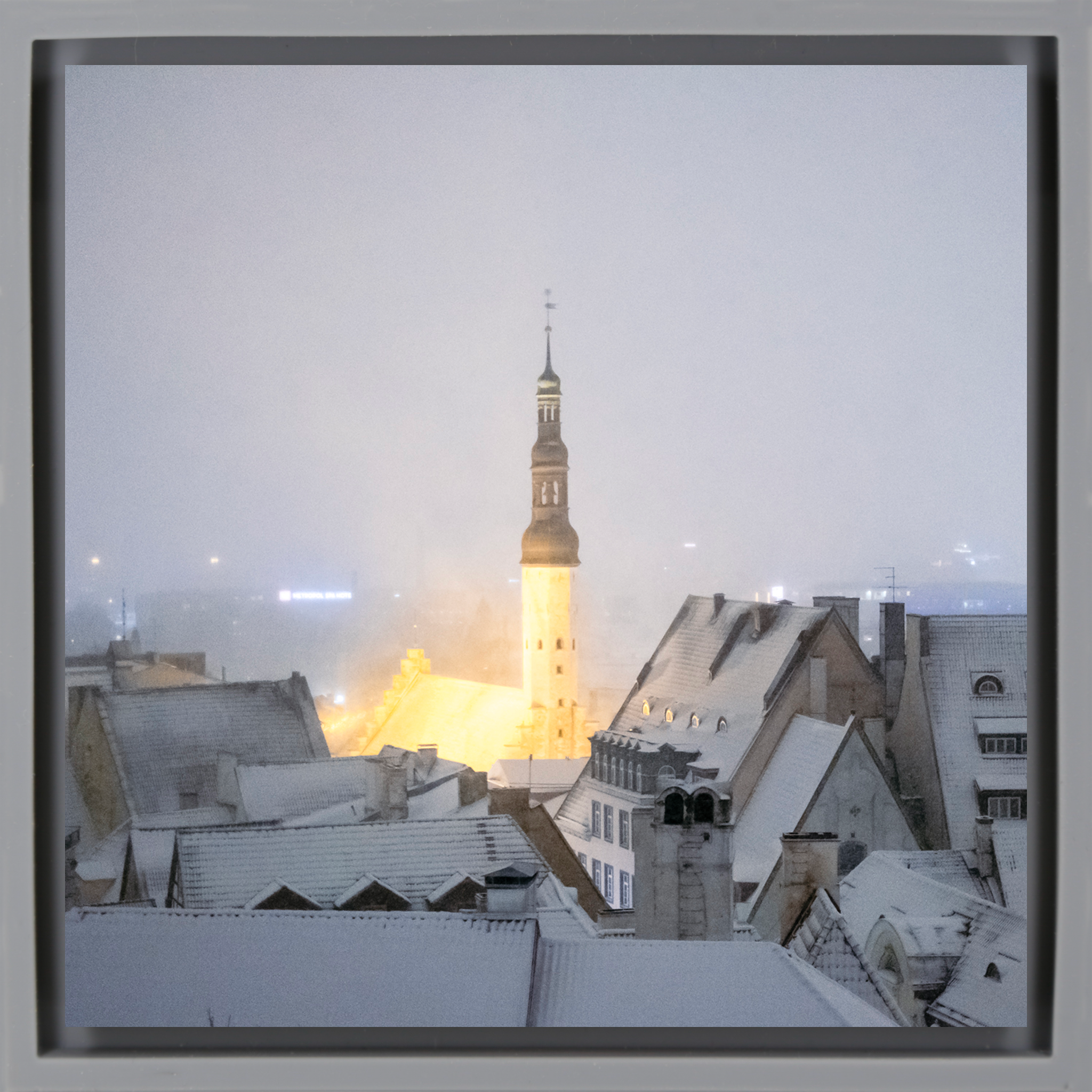 Tallinn Old Town Winter- Grey Wrapp