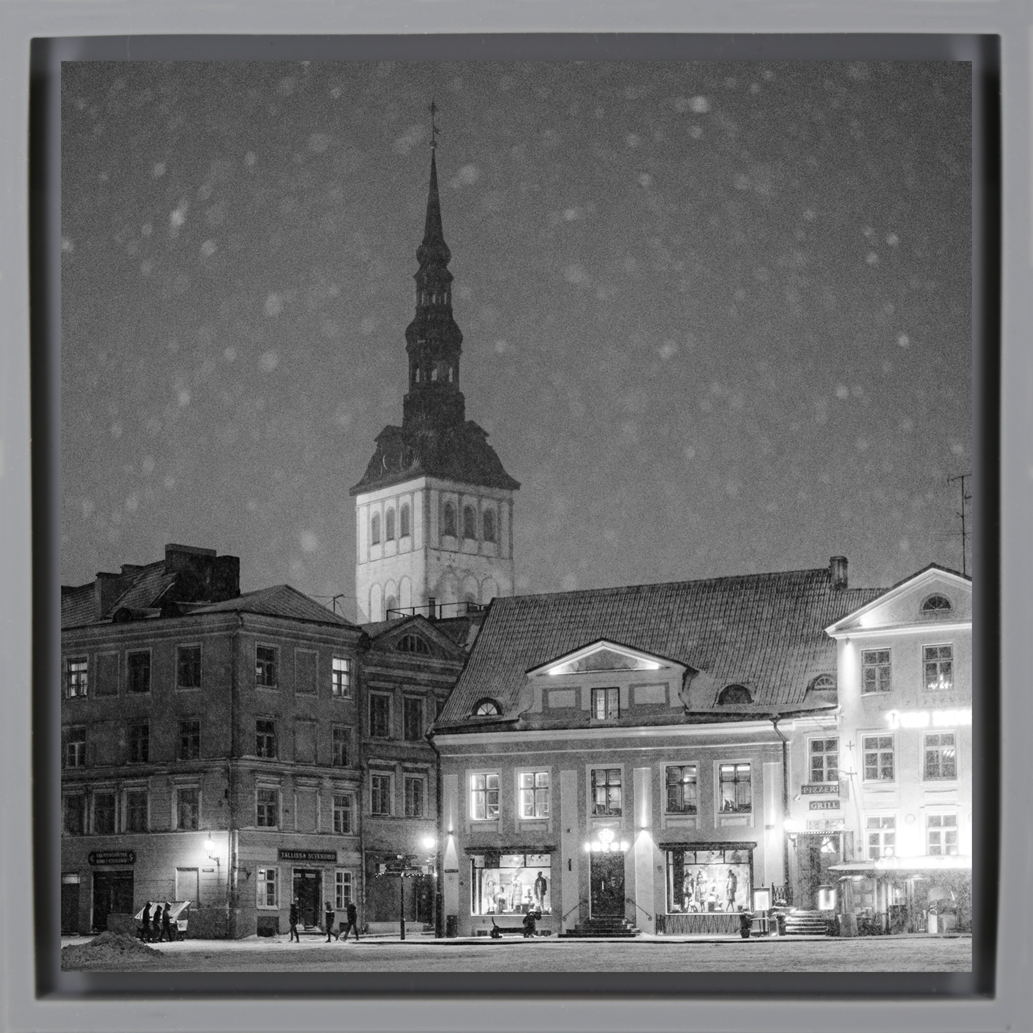 Tallinn Snowy Evening- Grey Wrapp