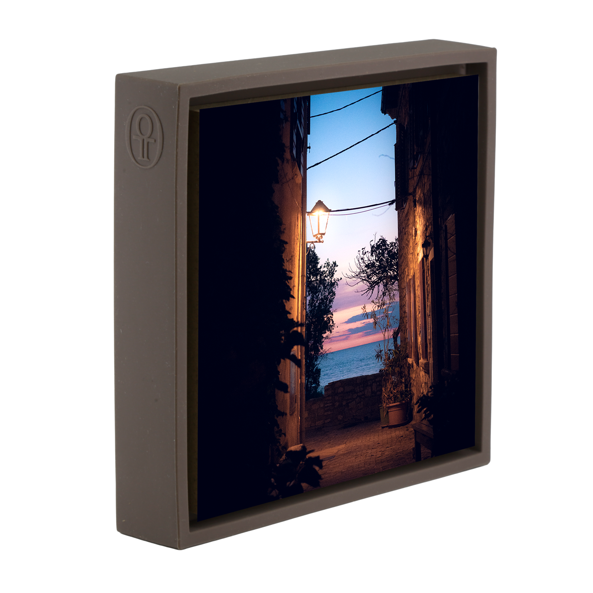 Alley With a View - Bruine Wrapp