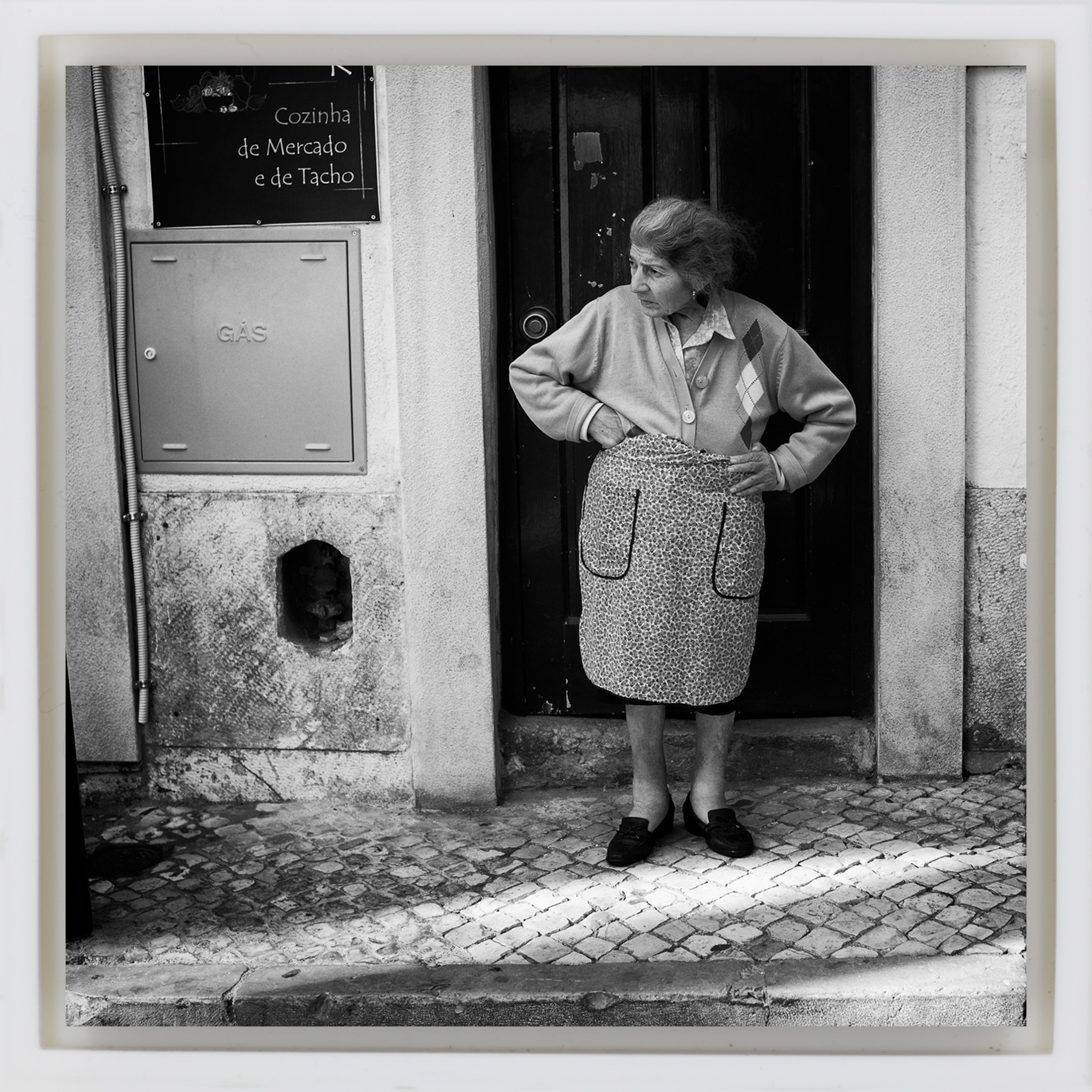 What is Going On- White Wrapp