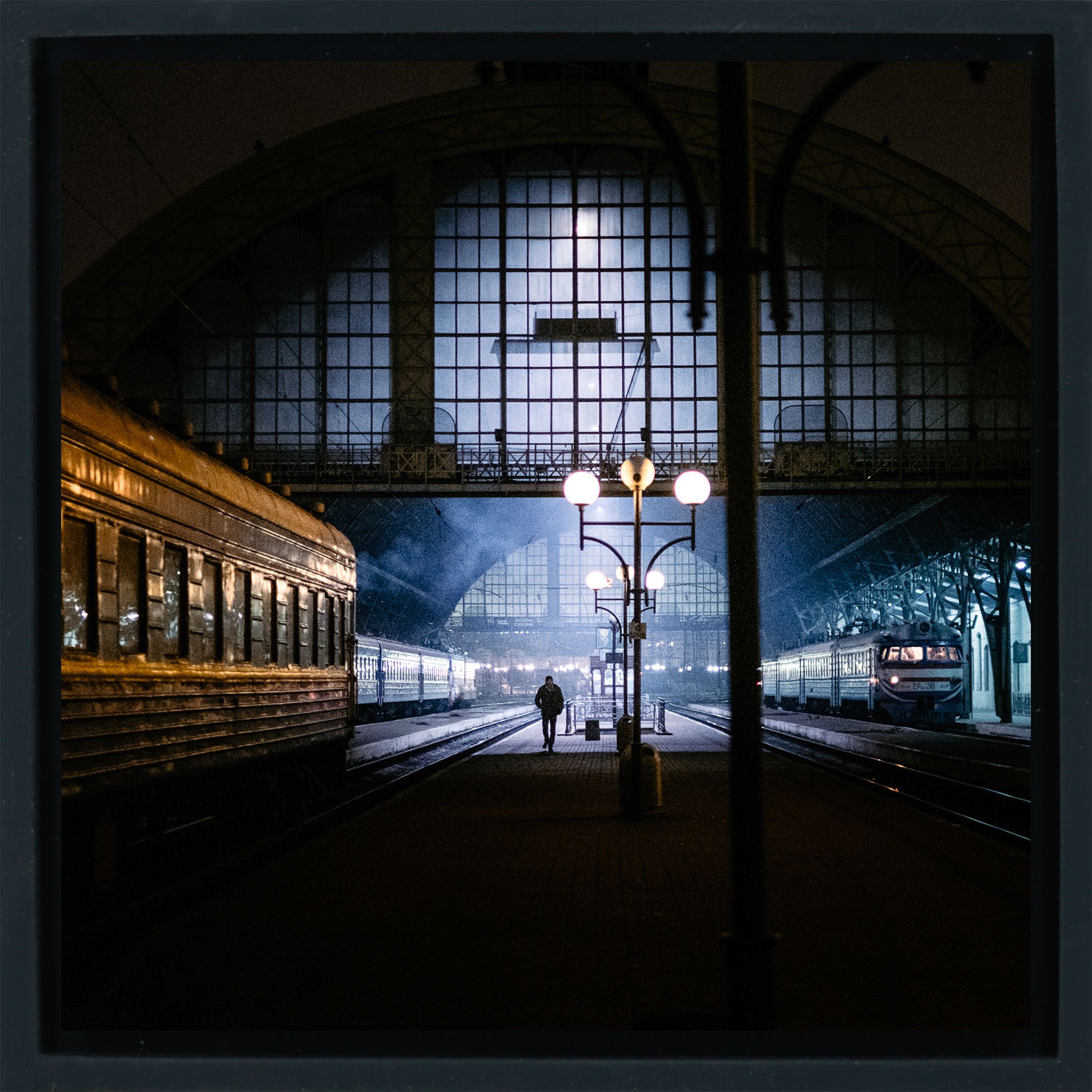 Lviv Railway Station - Zwarte Wrapp