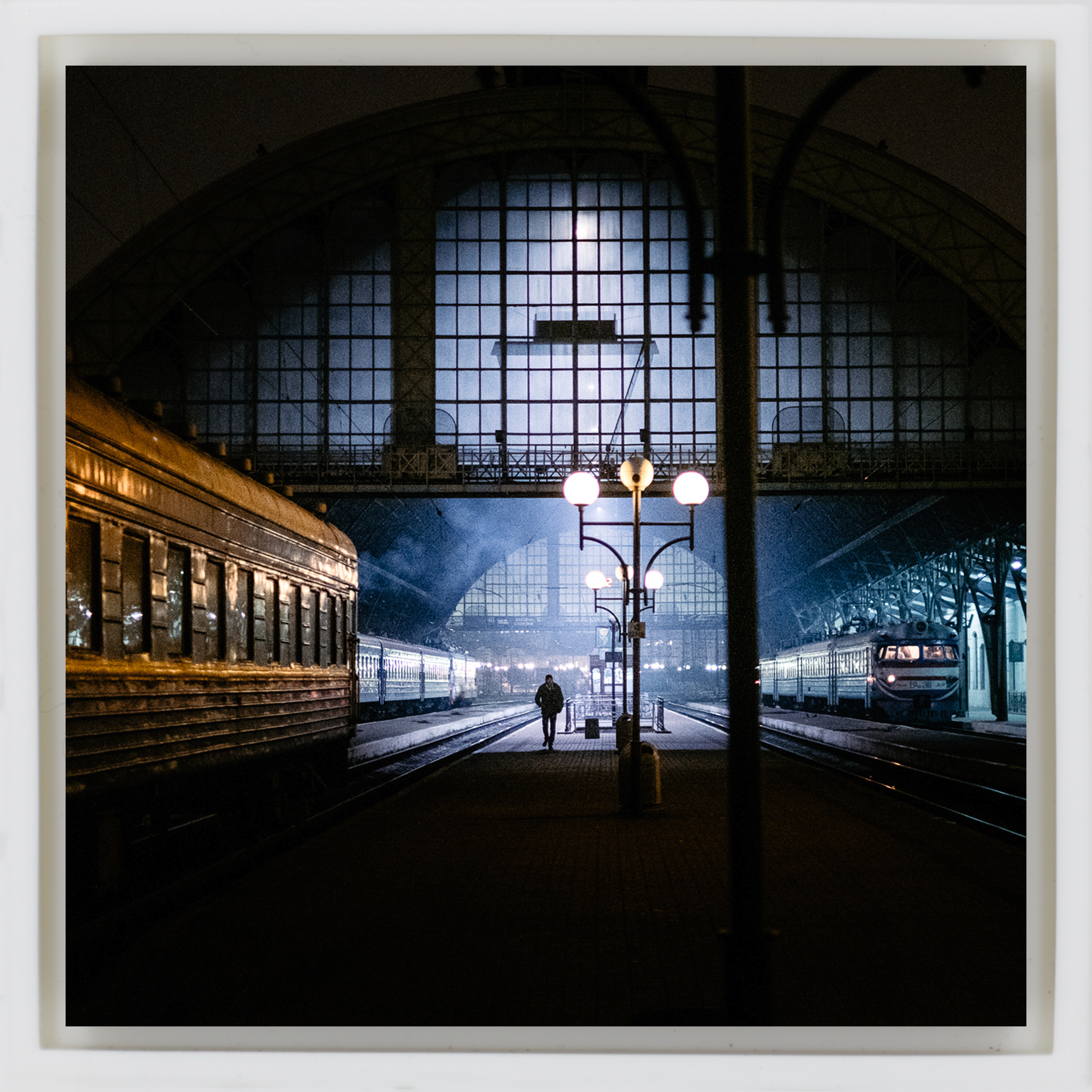 Lviv Railway Station - Witte Wrapp