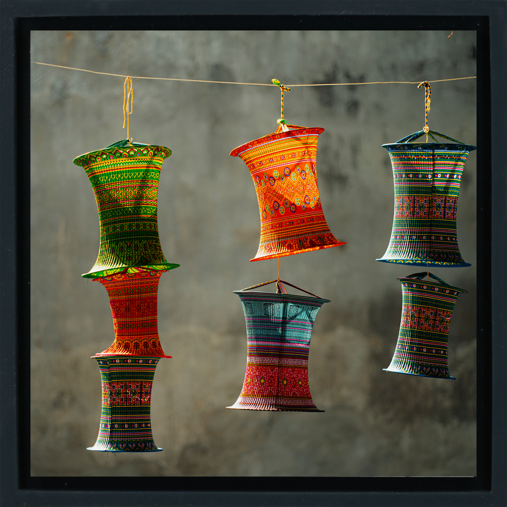 Vibrant Lanterns- Black Wrapp