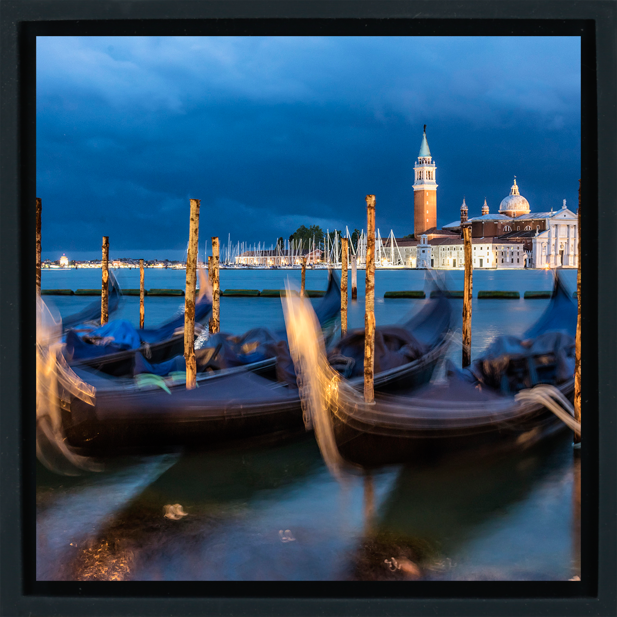 Gondolas After Dark - Zwarte Wrapp