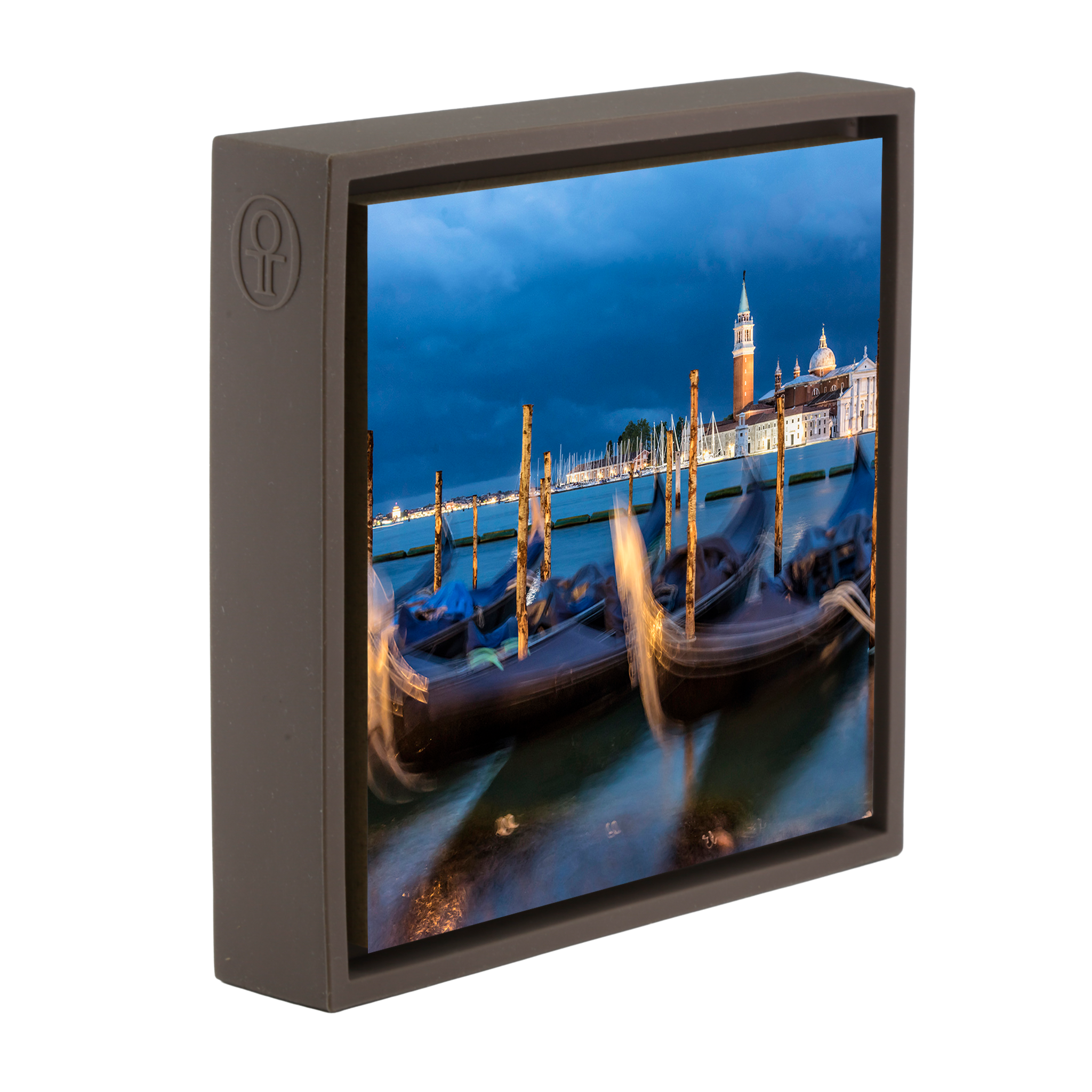 Gondolas After Dark - Bruine Wrapp