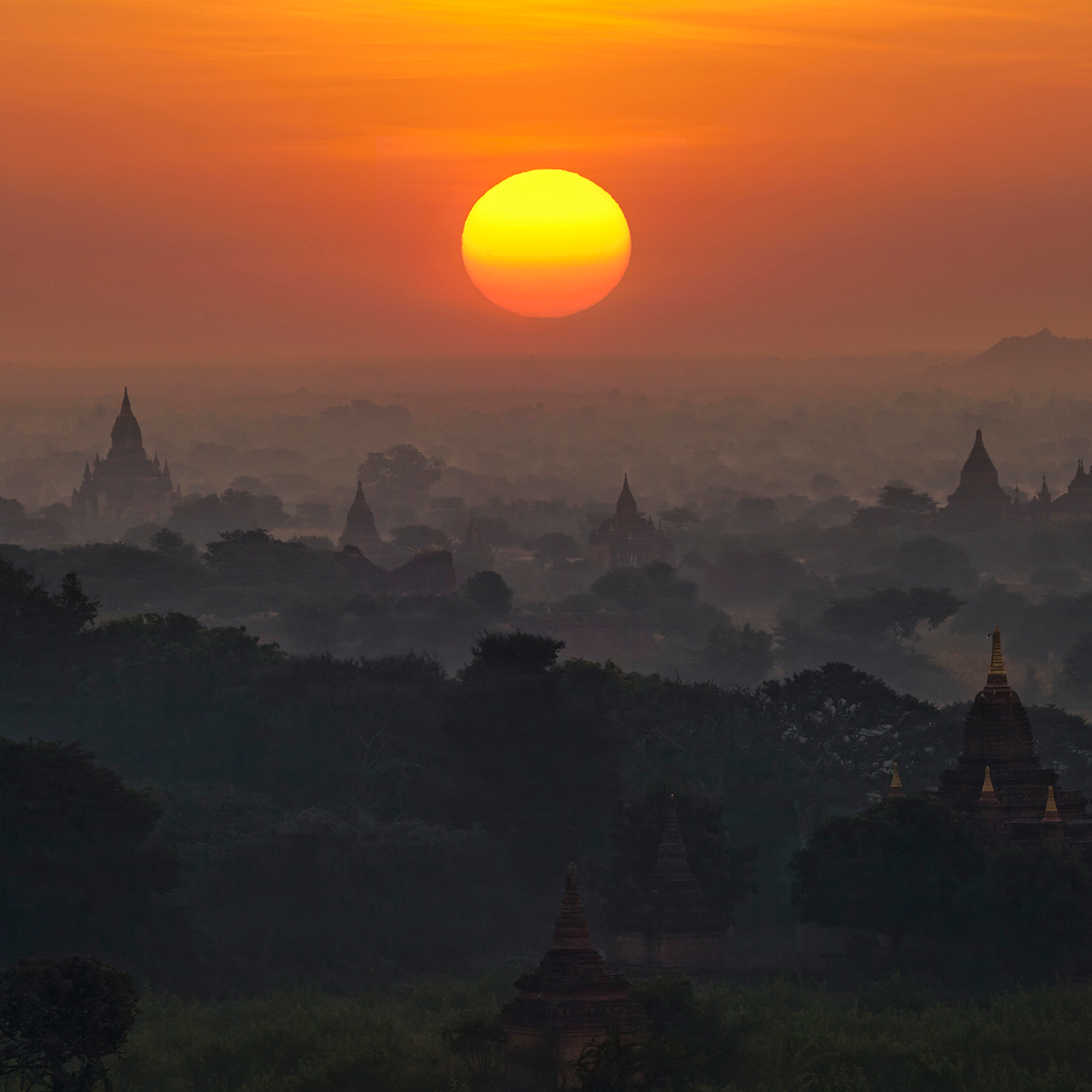 The Temples of Bagan - Collection: Myanmar