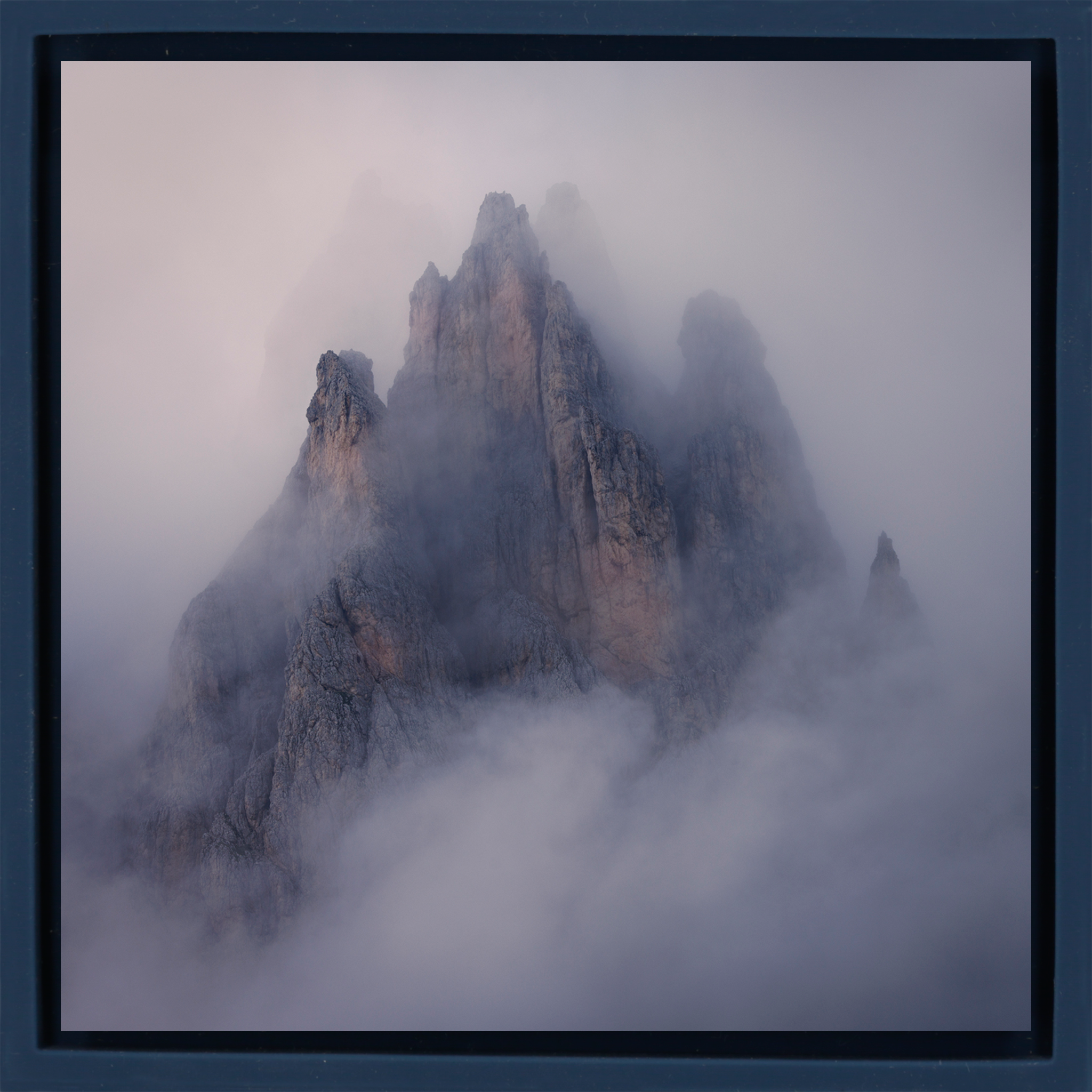 Stone Vapor in Dolemites - Donkerblauwe Wrapp