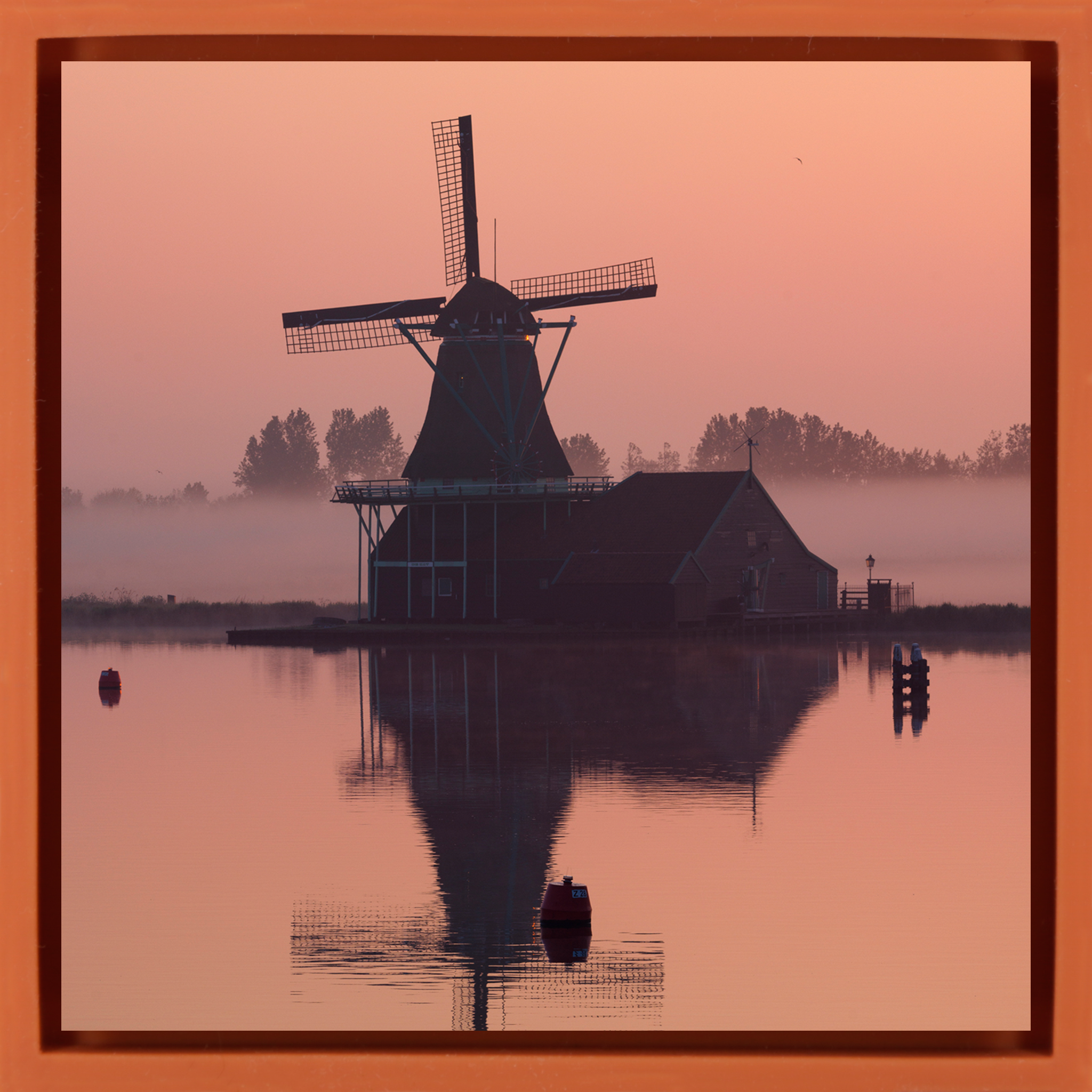 The Standstill at Zaanse Schans- Orange Wrapp