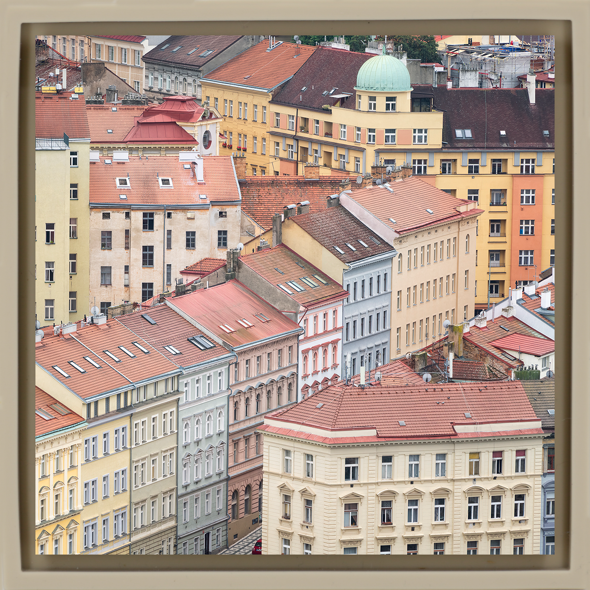 Prague Streets - Zandkleurige Wrapp