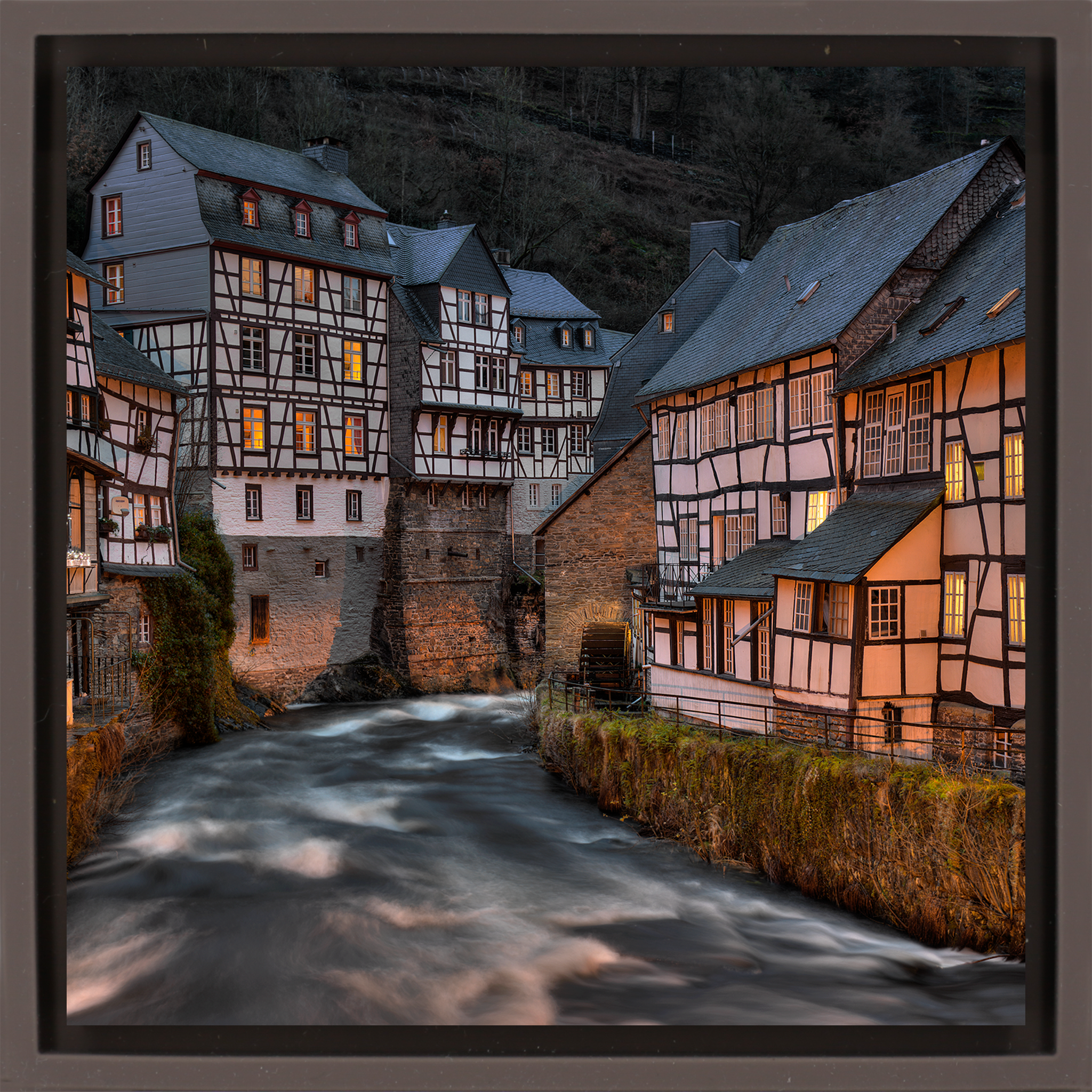 Monschau - Bruine Wrapp