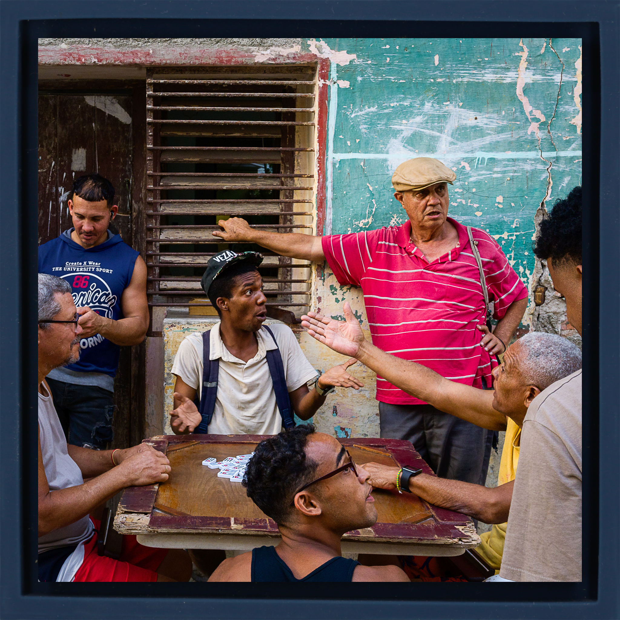 Dominospiel - Dunkelblaue Verpackung