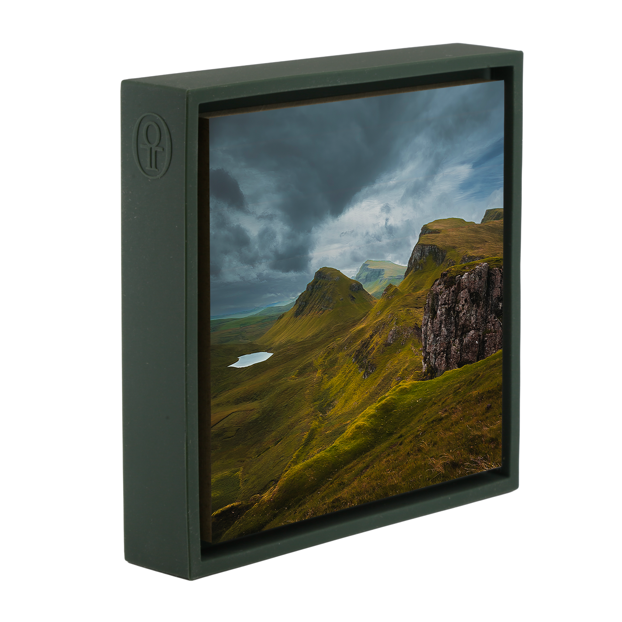 Clearing Storm over QuiraIsle of Skye - Donkergroene Wrapp