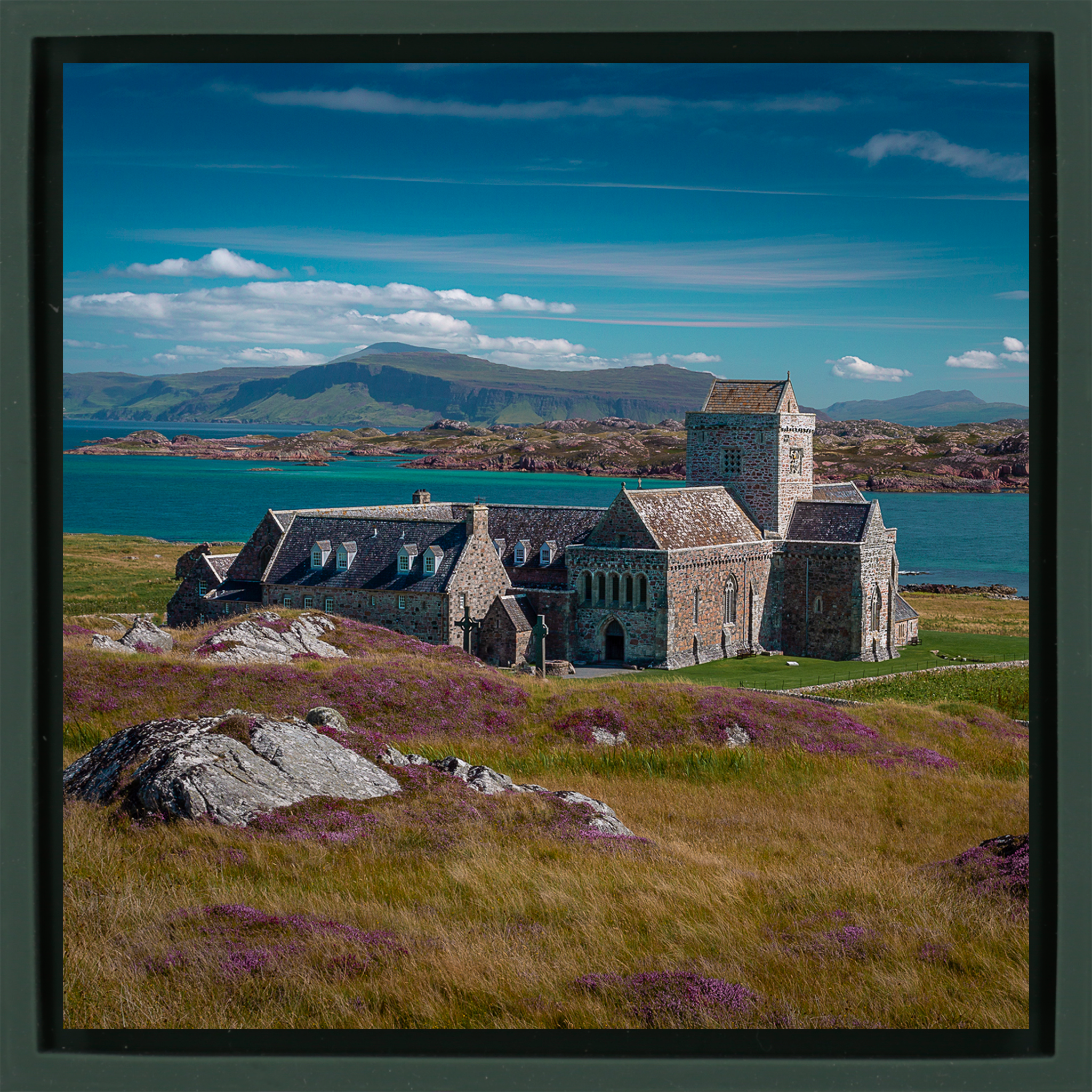 Iona Abbey - Donkergroene Wrapp