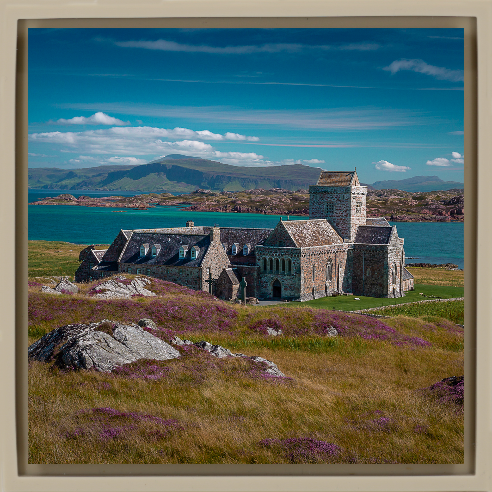 Iona Abbey - Zandkleurige Wrapp