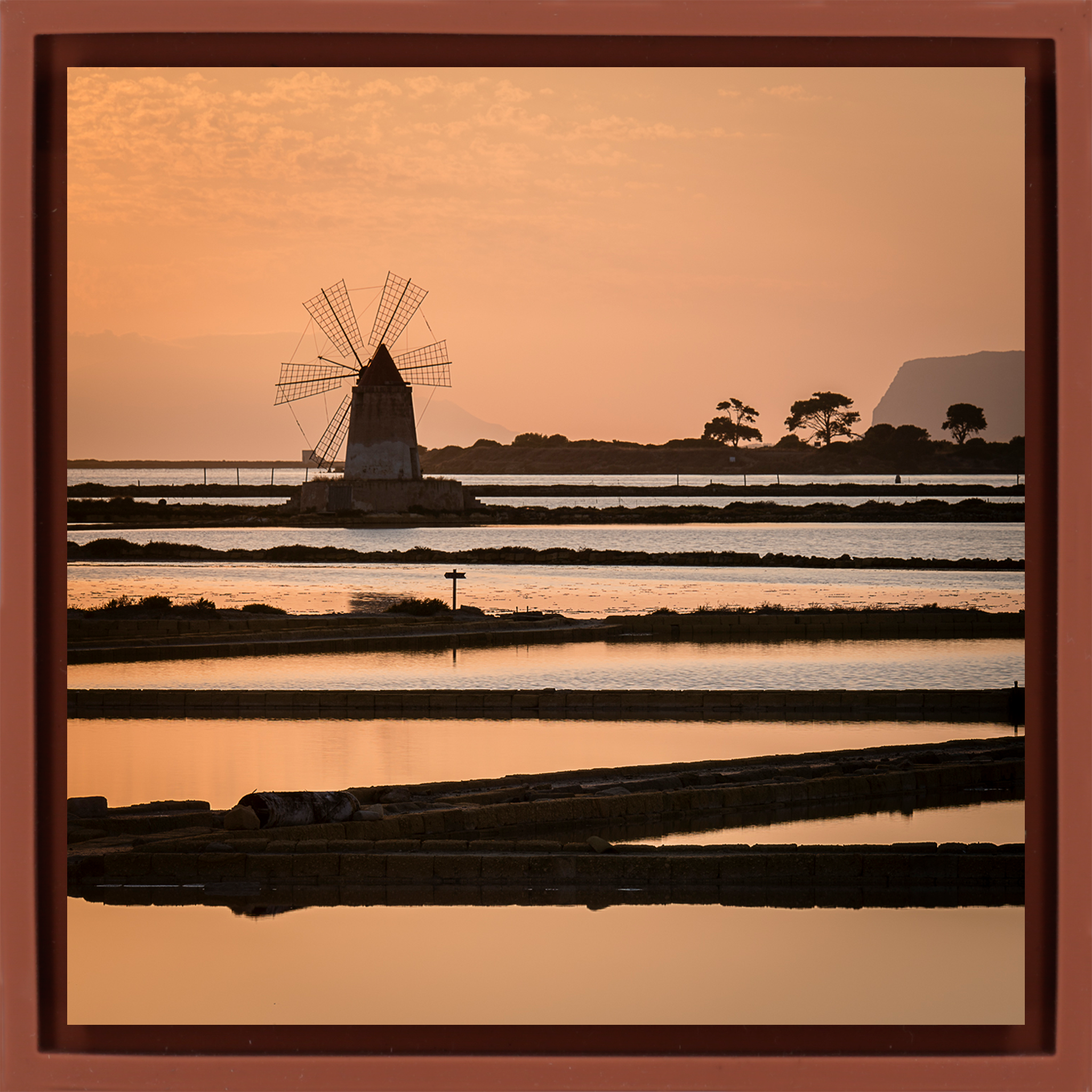 The Sicilian Saltmill - Terra Wrapp