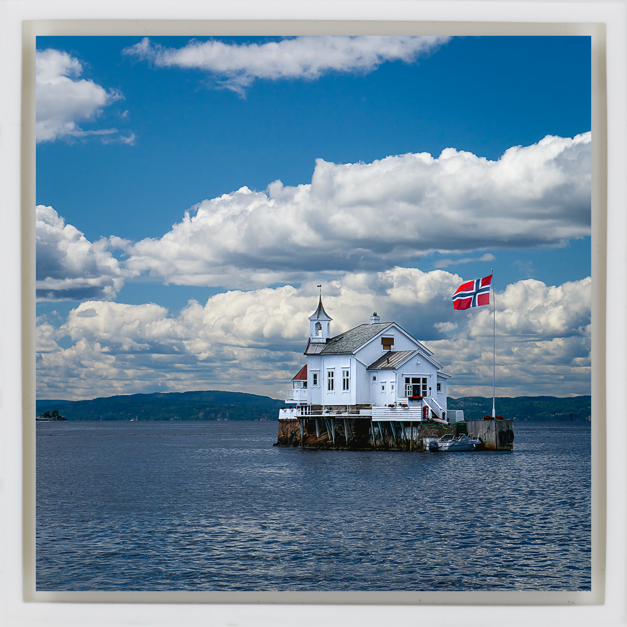 The Fjord Chapel - Witte Wrapp