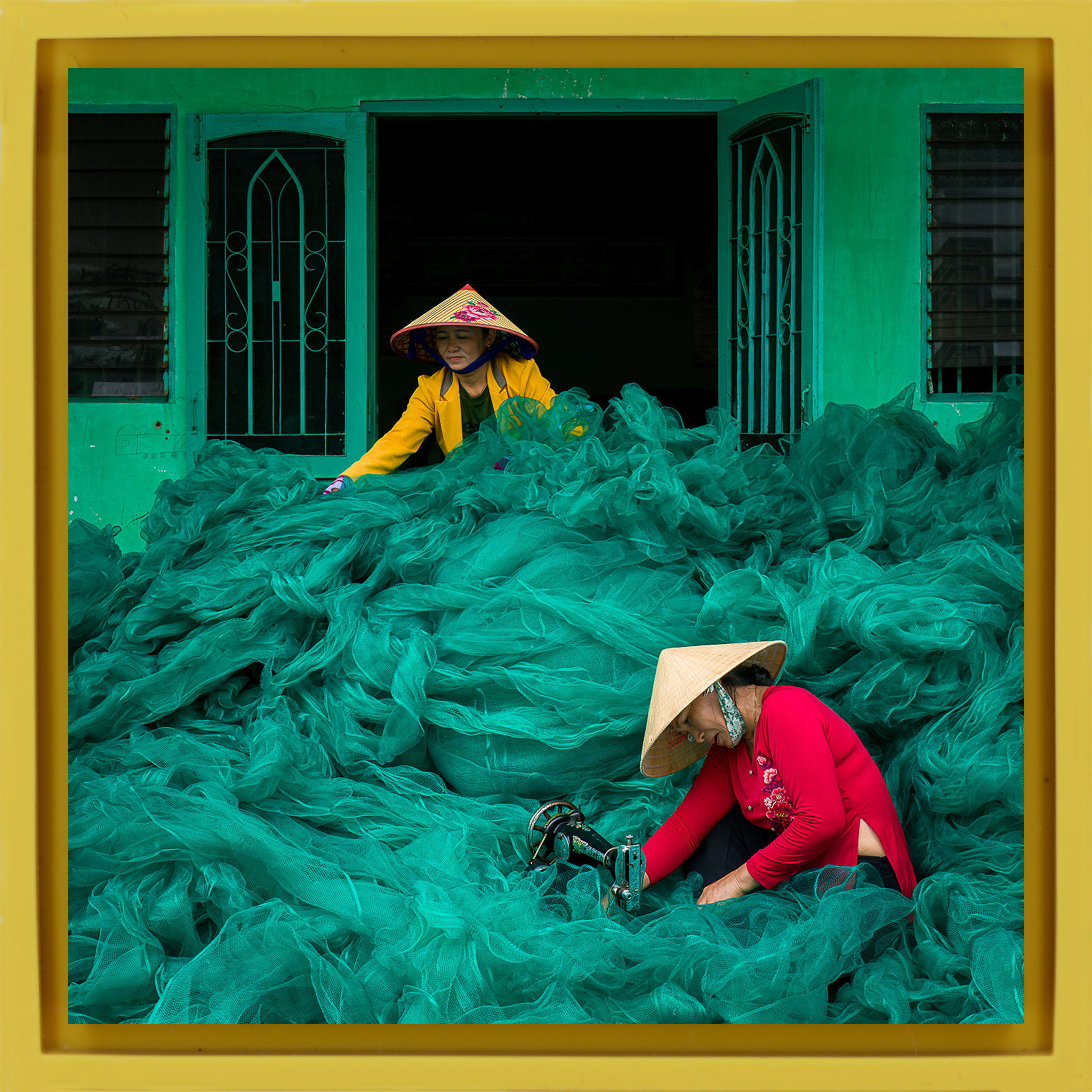 Feeding The Machine - Gele Wrapp