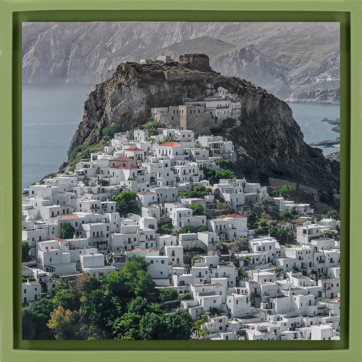 White Chora Heights