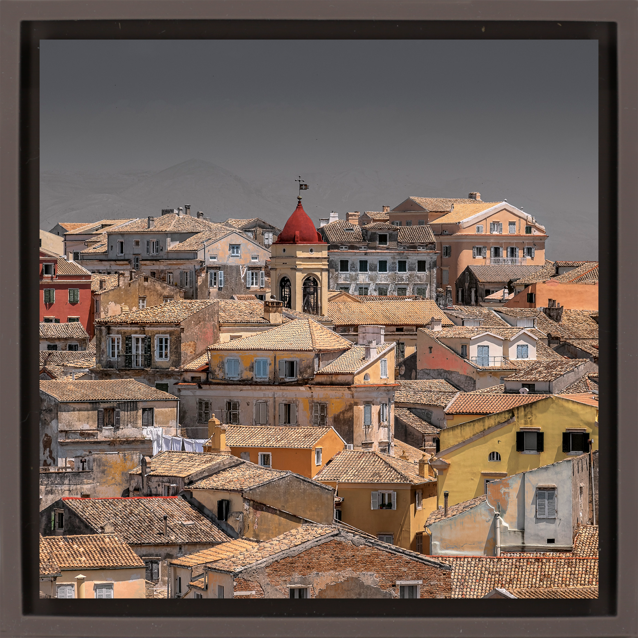 Corfu Roofscape - Bruine Wrapp