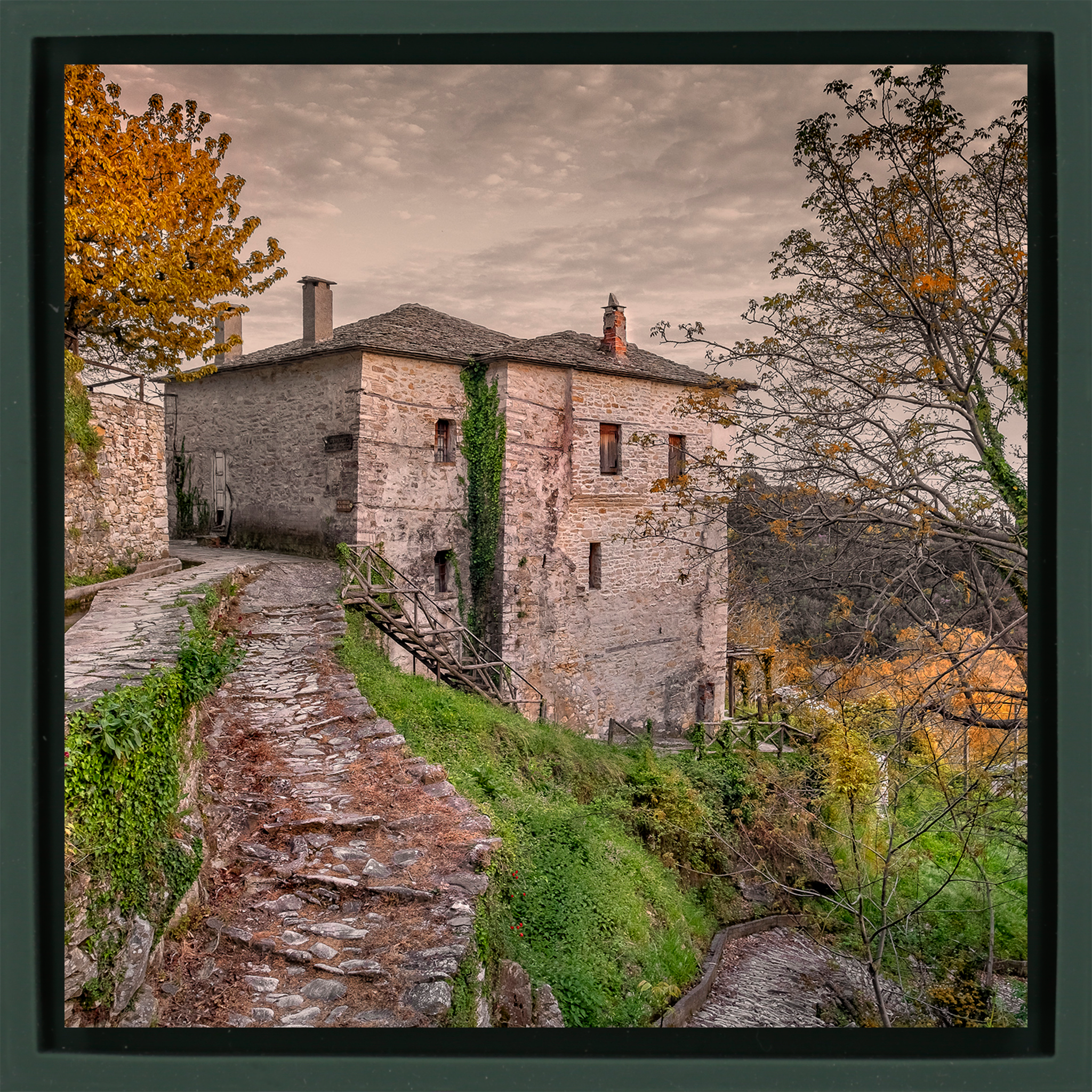 Pelion Stone House - Donkergroene Wrapp